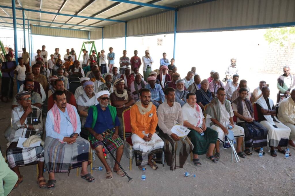 تحت شعار الوفاء لأهل العطاء .. أبناء حجر يكرمون مدير عام مديرية حجر السابق أنور الشادلي "صور" تحت شعار الوفاء لأهل العطاء .. أبناء حجر يكرمون مدير عام مديرية حجر السابق أنور الشادلي "صور"