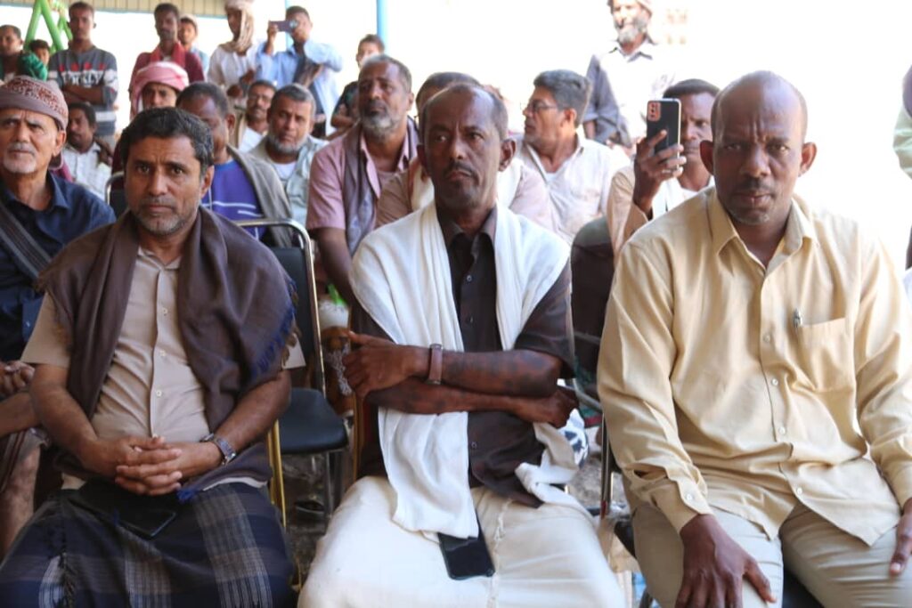 تحت شعار الوفاء لأهل العطاء .. أبناء حجر يكرمون مدير عام مديرية حجر السابق أنور الشادلي "صور" تحت شعار الوفاء لأهل العطاء .. أبناء حجر يكرمون مدير عام مديرية حجر السابق أنور الشادلي "صور"