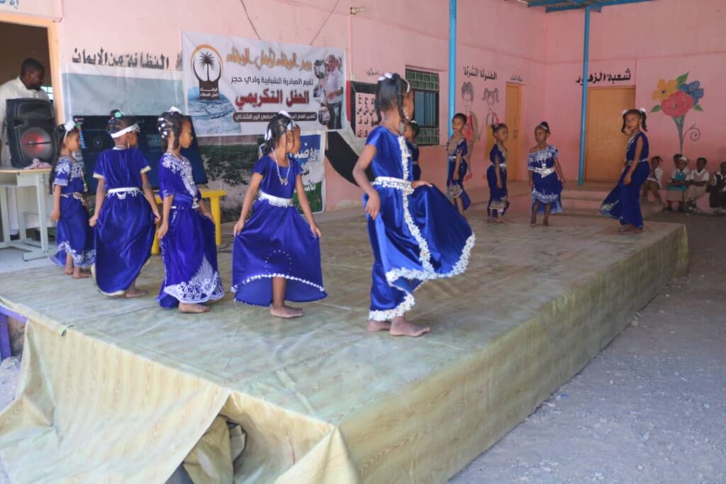 تحت شعار الوفاء لأهل العطاء .. أبناء حجر يكرمون مدير عام مديرية حجر السابق أنور الشادلي "صور" تحت شعار الوفاء لأهل العطاء .. أبناء حجر يكرمون مدير عام مديرية حجر السابق أنور الشادلي "صور"