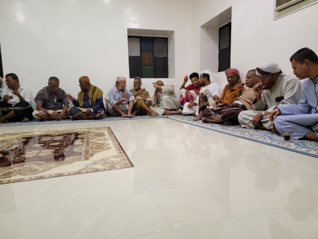 لمسة وفاء لكنها لا تعتبر الا جزاء من وفاء قدموه لهم لمسة وفاء لكنها لا تعتبر الا جزاء من وفاء قدموه لهم