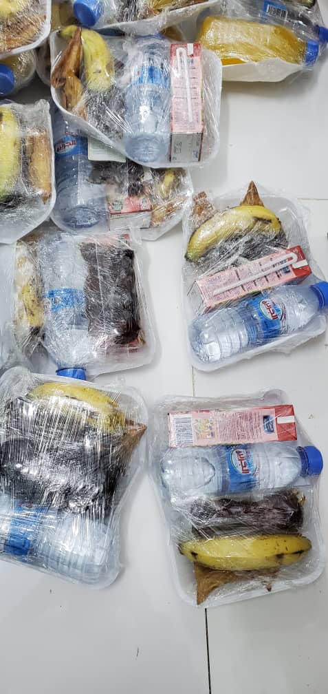 بدعم من فاعل خير فريق نصر حجاجة ينفذ إفطار صائم للجيش الأبيض والمرافقين بهيئة مستشفى سيئون العام بدعم من فاعل خير فريق نصر حجاجة ينفذ إفطار صائم للجيش الأبيض والمرافقين بهيئة مستشفى سيئون العام