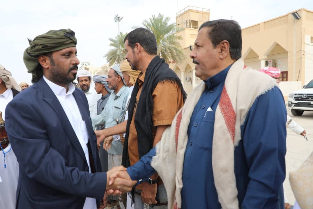 الشيخ عمرو بن حبريش يعود إلى أرض الوطن بعد زيارة ناجحة إلى المملكة العربية السعودية الشيخ عمرو بن حبريش يعود إلى أرض الوطن بعد زيارة ناجحة إلى المملكة العربية السعودية