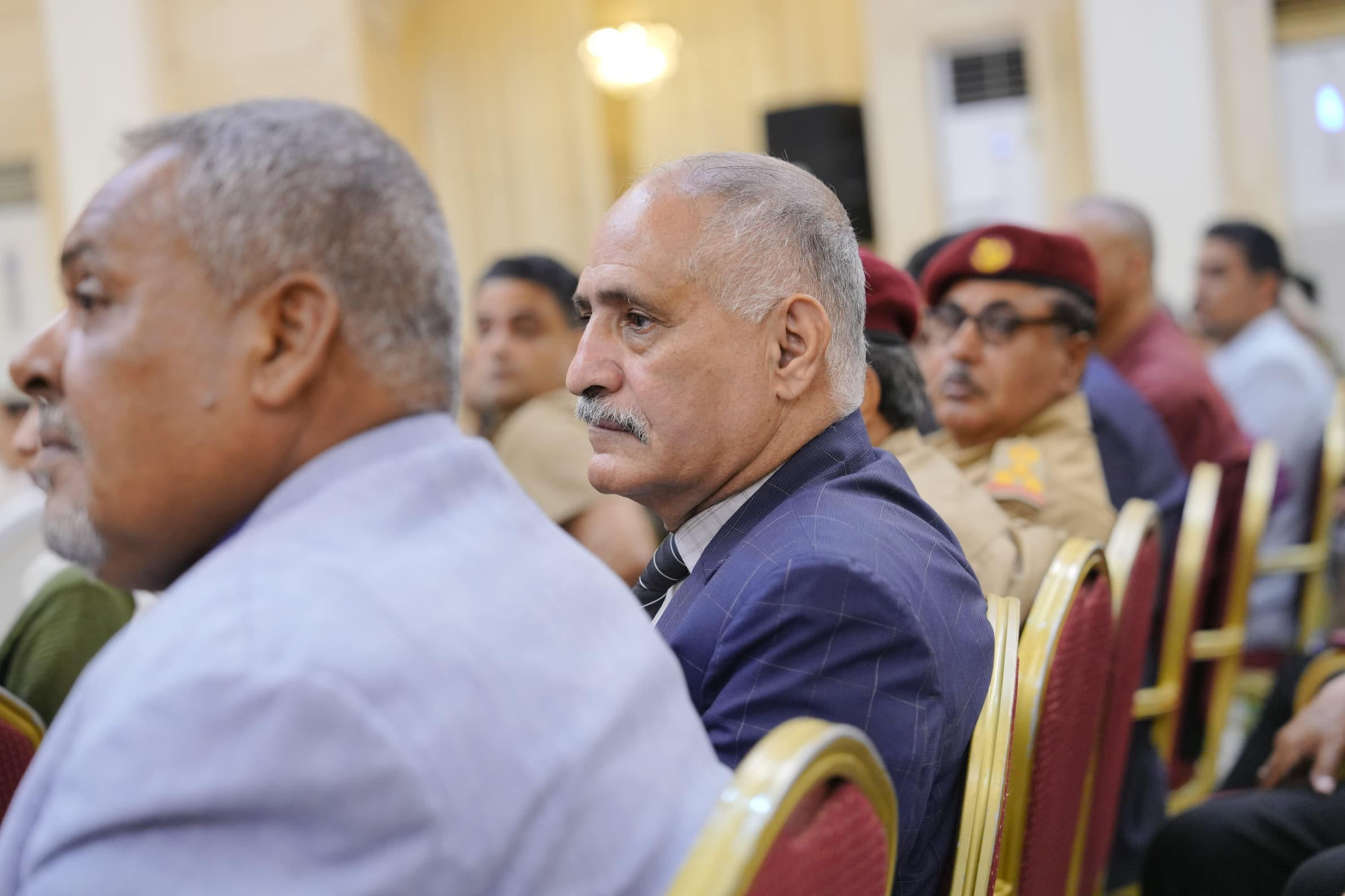 الرئيس الزُبيدي يعقد اجتماعا موسعا بقيادات السلطة المحلية والمجلس الانتقالي والقادة العسكريين والأمنيين والشخصيات الاجتماعية بالعاصمة عدن الرئيس الزُبيدي يعقد اجتماعا موسعا بقيادات السلطة المحلية والمجلس الانتقالي والقادة العسكريين والأمنيين والشخصيات الاجتماعية بالعاصمة عدن