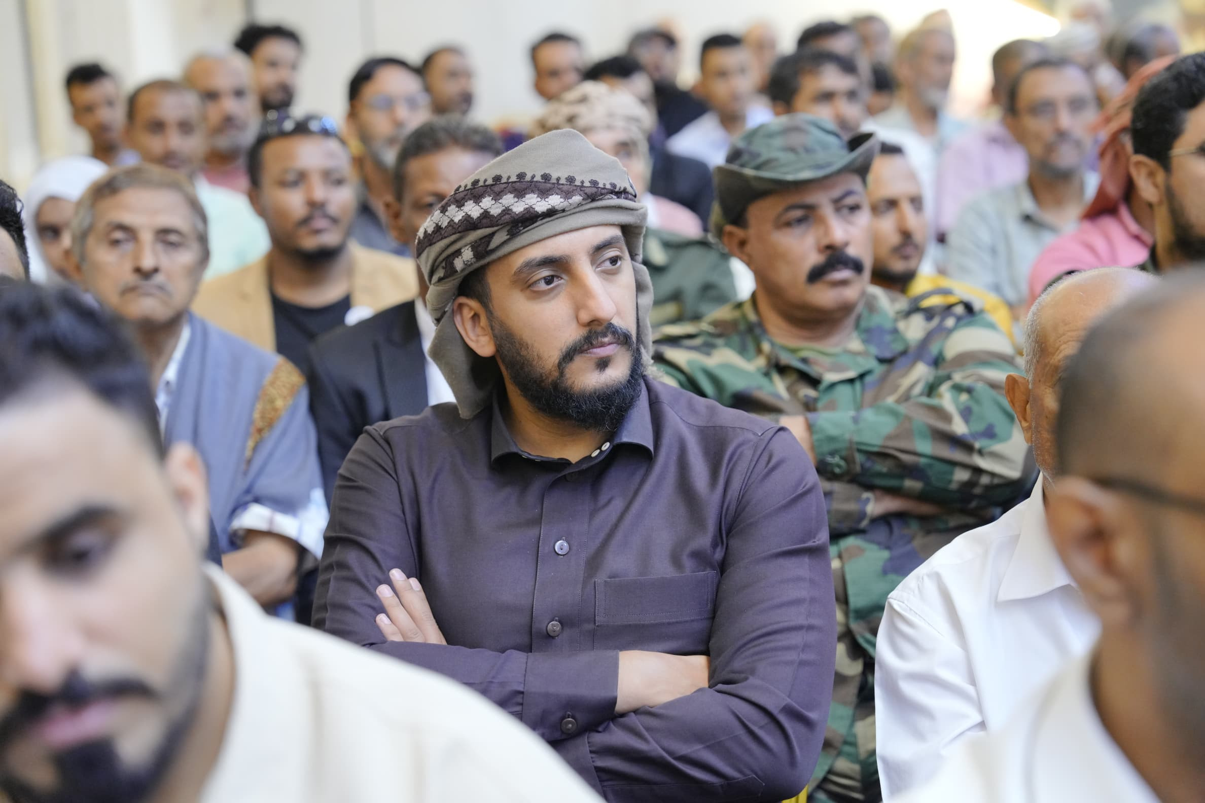 الرئيس الزُبيدي يعقد اجتماعا موسعا بقيادات السلطة المحلية والمجلس الانتقالي والقادة العسكريين والأمنيين والشخصيات الاجتماعية بالعاصمة عدن الرئيس الزُبيدي يعقد اجتماعا موسعا بقيادات السلطة المحلية والمجلس الانتقالي والقادة العسكريين والأمنيين والشخصيات الاجتماعية بالعاصمة عدن
