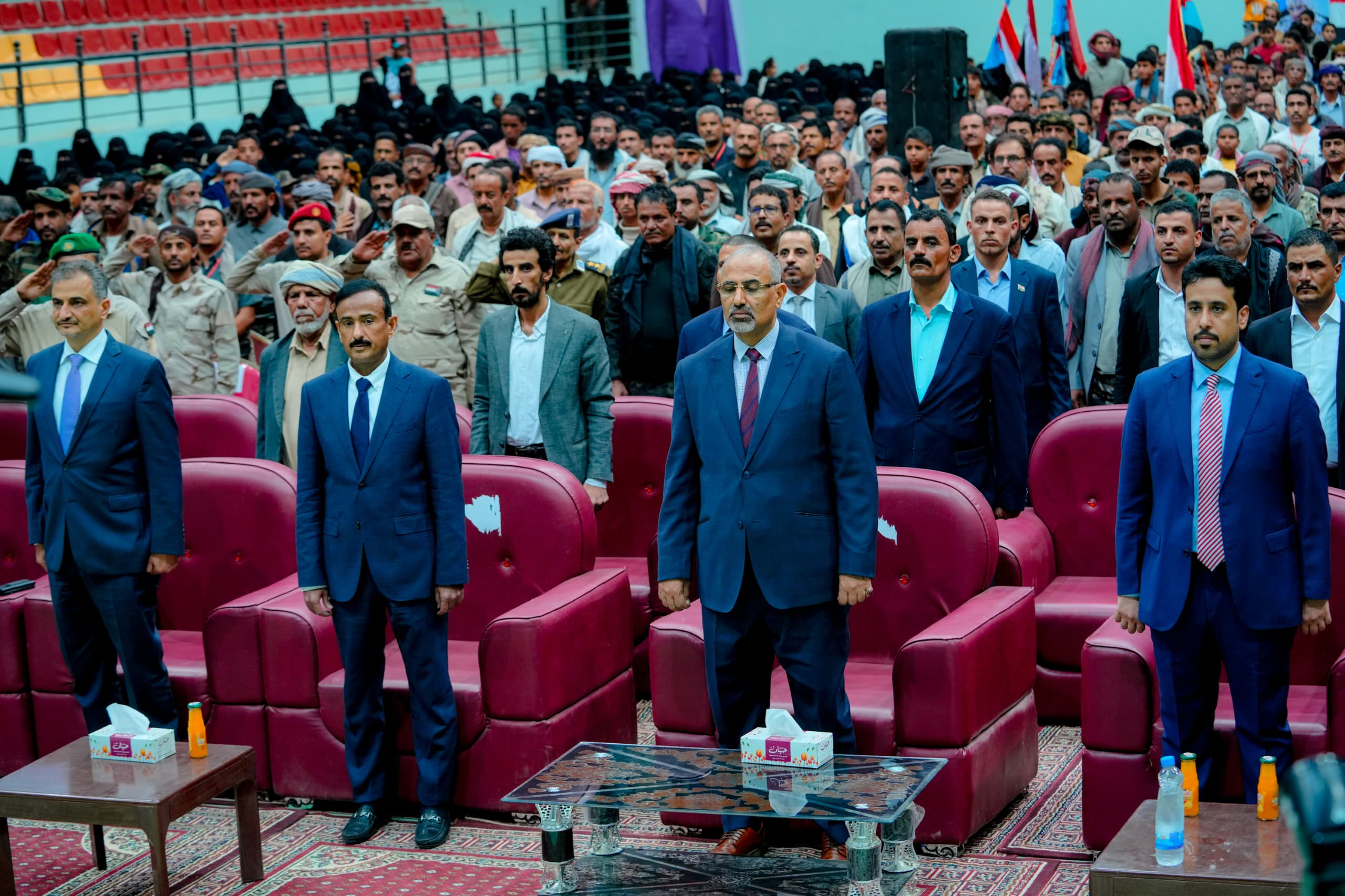 في ليلة رمضانية حاشدة.. شبوة تحتفي بزيارة الرئيس الزُبيدي والوفد المرافق له في ليلة رمضانية حاشدة.. شبوة تحتفي بزيارة الرئيس الزُبيدي والوفد المرافق له