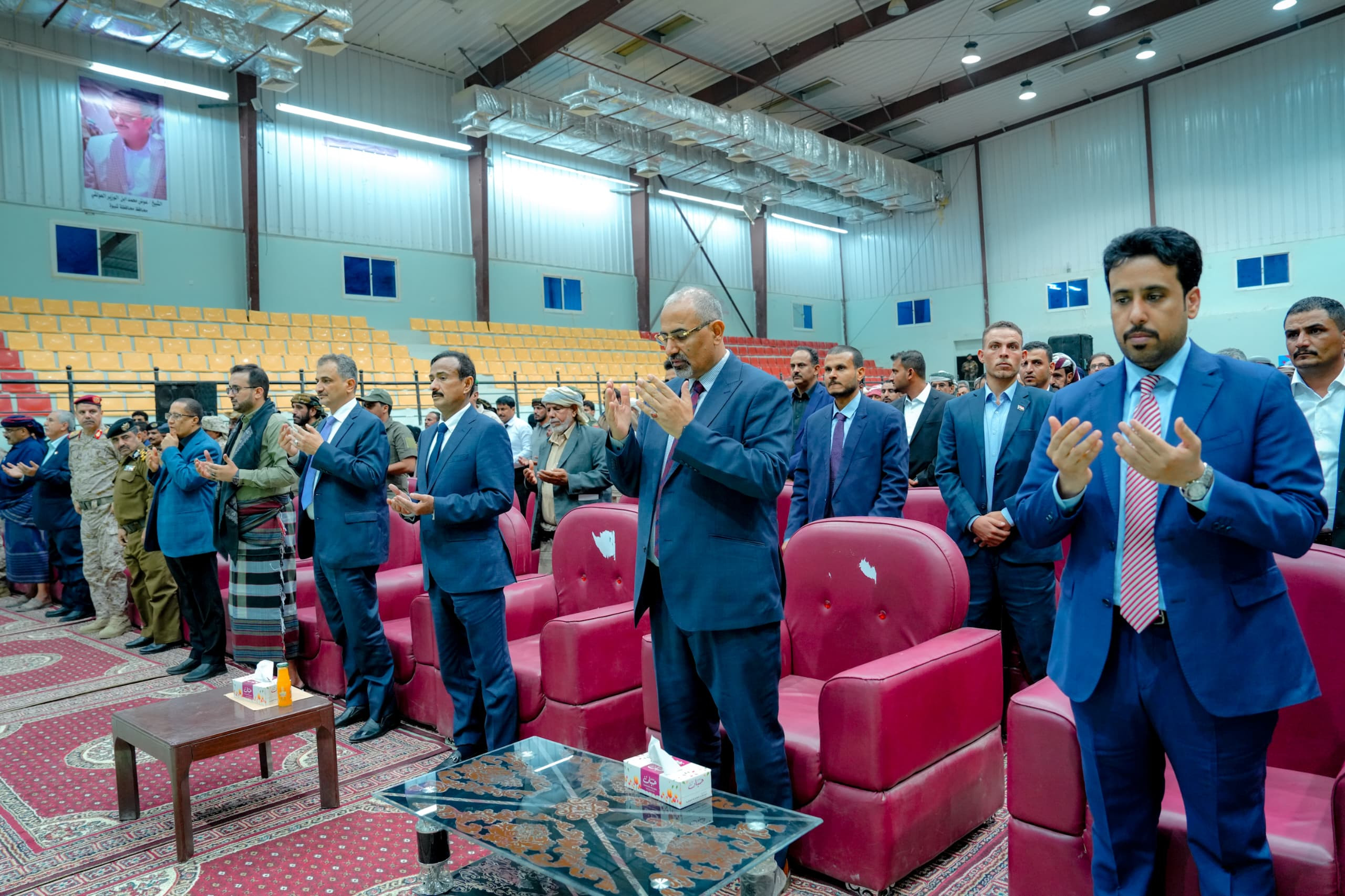 في ليلة رمضانية حاشدة.. شبوة تحتفي بزيارة الرئيس الزُبيدي والوفد المرافق له في ليلة رمضانية حاشدة.. شبوة تحتفي بزيارة الرئيس الزُبيدي والوفد المرافق له