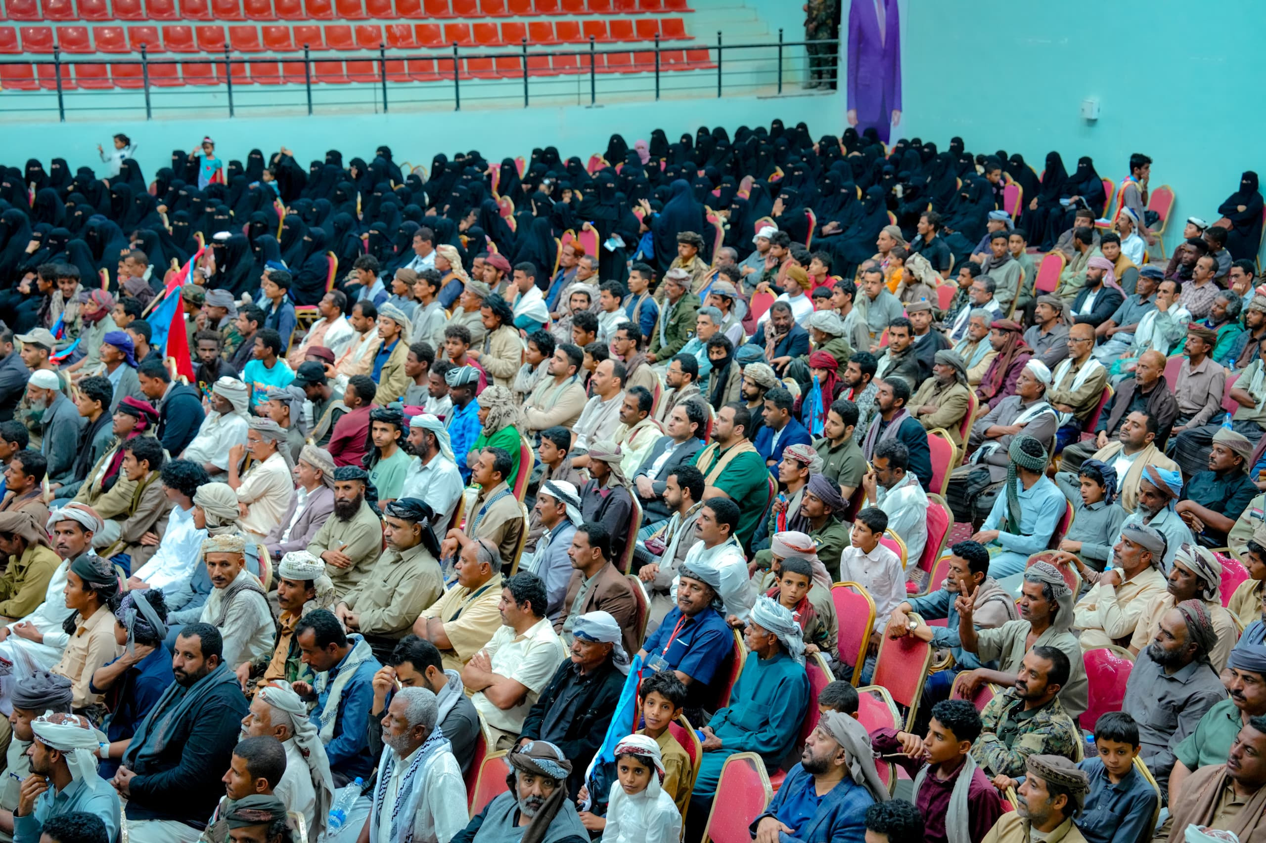 في ليلة رمضانية حاشدة.. شبوة تحتفي بزيارة الرئيس الزُبيدي والوفد المرافق له في ليلة رمضانية حاشدة.. شبوة تحتفي بزيارة الرئيس الزُبيدي والوفد المرافق له