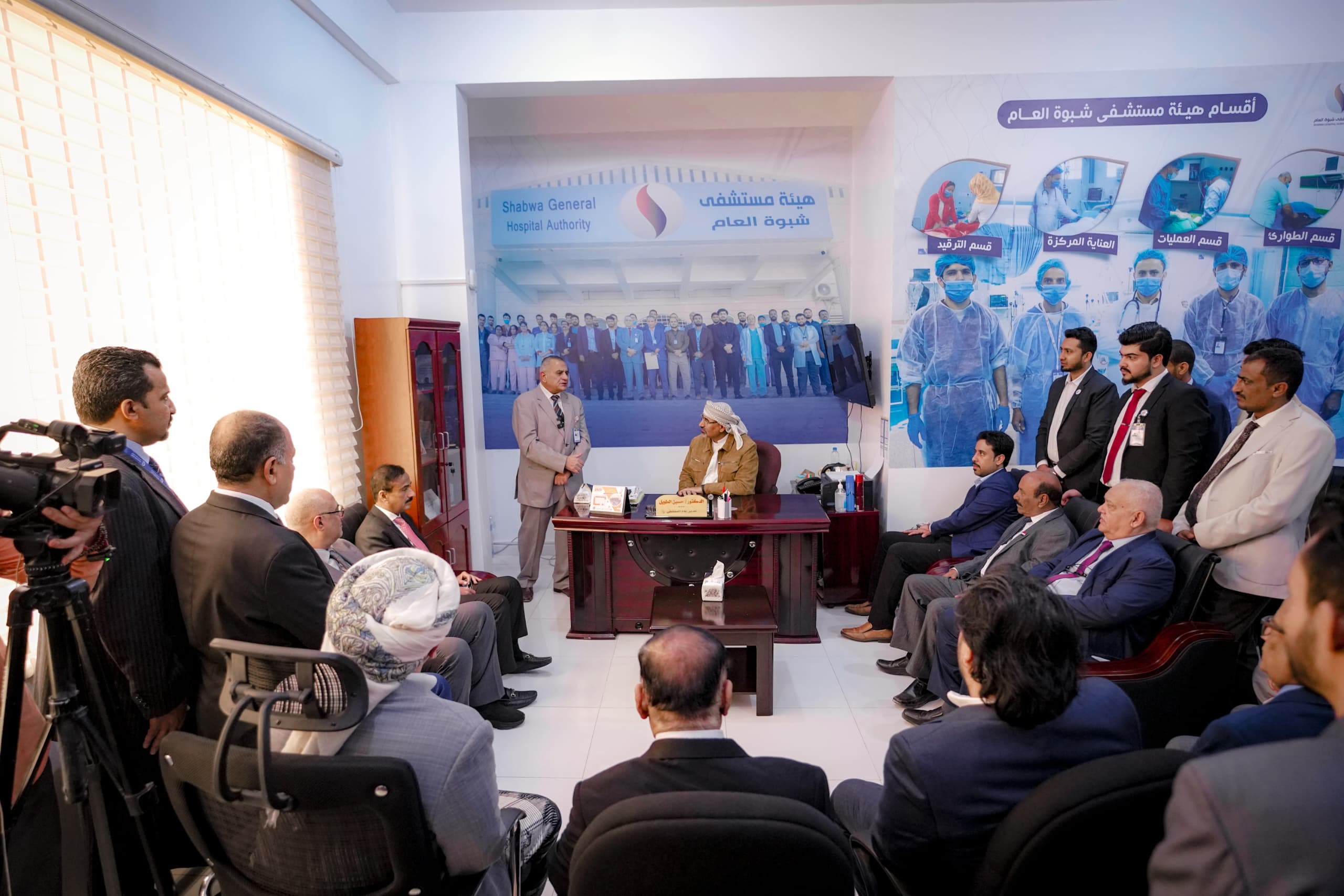 الرئيس الزُبيدي يتفقد مستشفى الهيئة بشبوة ويطّلع على مستوى الإنجاز في مشروع الجامعة الرئيس الزُبيدي يتفقد مستشفى الهيئة بشبوة ويطّلع على مستوى الإنجاز في مشروع الجامعة