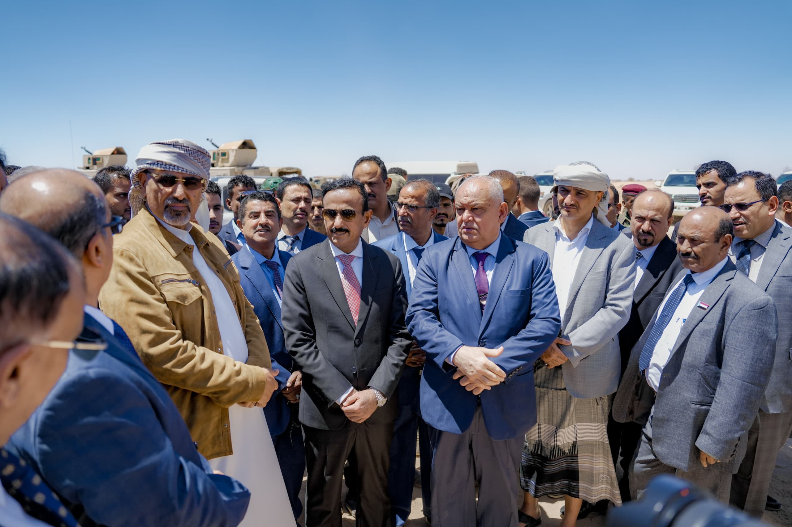 الرئيس الزُبيدي يتفقد مستشفى الهيئة بشبوة ويطّلع على مستوى الإنجاز في مشروع الجامعة الرئيس الزُبيدي يتفقد مستشفى الهيئة بشبوة ويطّلع على مستوى الإنجاز في مشروع الجامعة