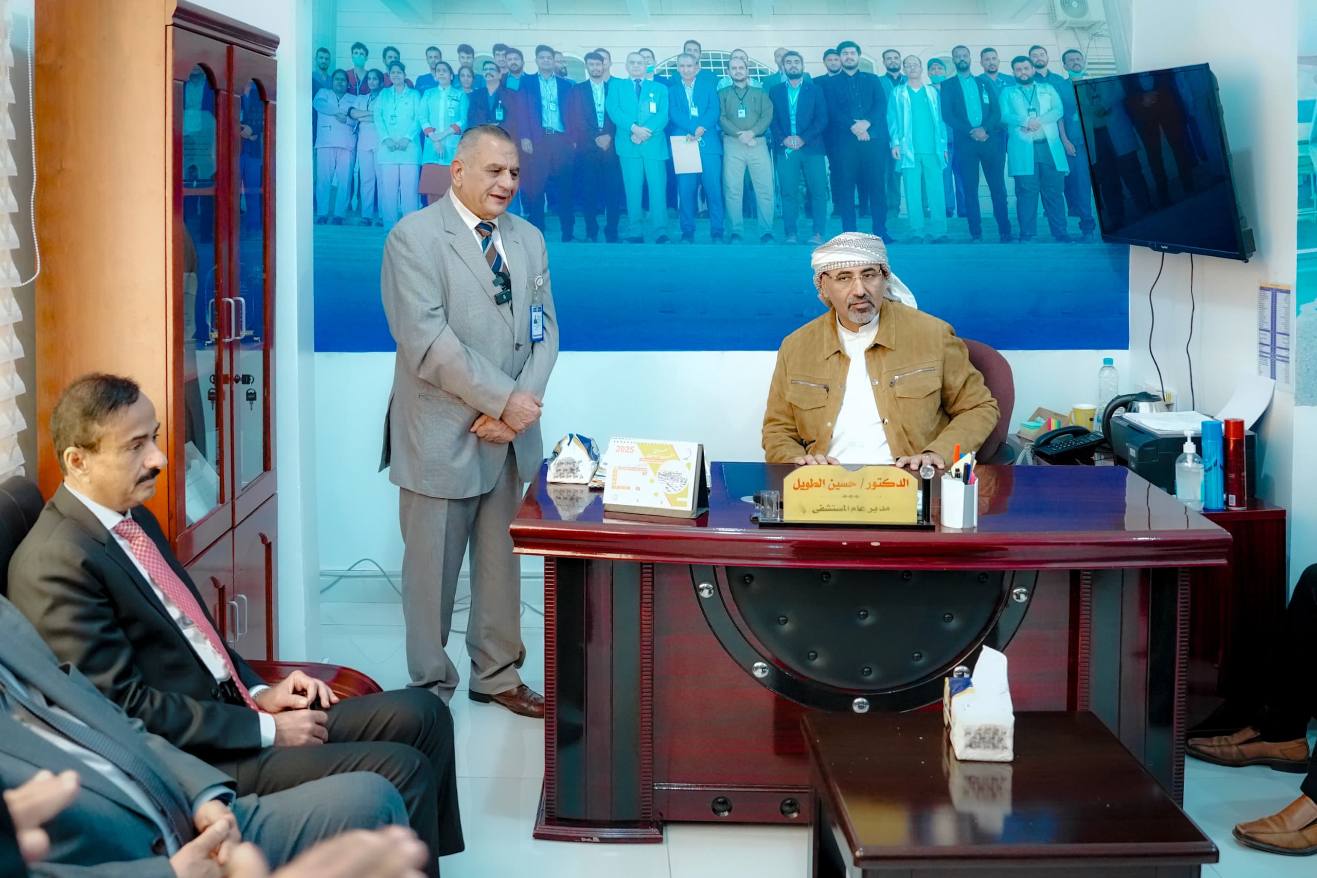الرئيس الزُبيدي يتفقد مستشفى الهيئة بشبوة ويطّلع على مستوى الإنجاز في مشروع الجامعة الرئيس الزُبيدي يتفقد مستشفى الهيئة بشبوة ويطّلع على مستوى الإنجاز في مشروع الجامعة