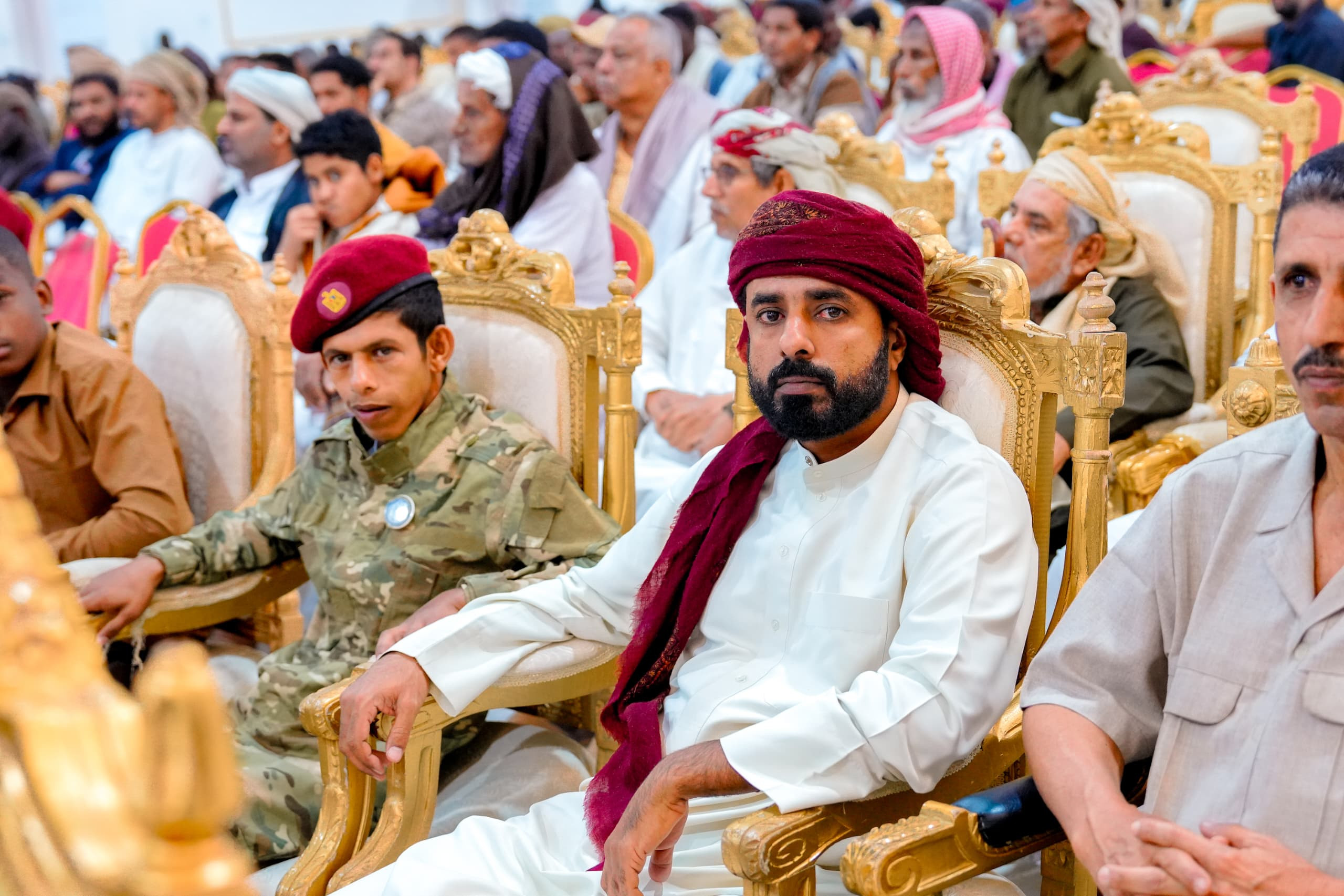 الرئيس الزُبيدي يشهد الأمسية الرمضانية الحاشدة التي أقامتها قيادة المهرة بمناسبة زيارته للمحافظة الرئيس الزُبيدي يشهد الأمسية الرمضانية الحاشدة التي أقامتها قيادة المهرة بمناسبة زيارته للمحافظة