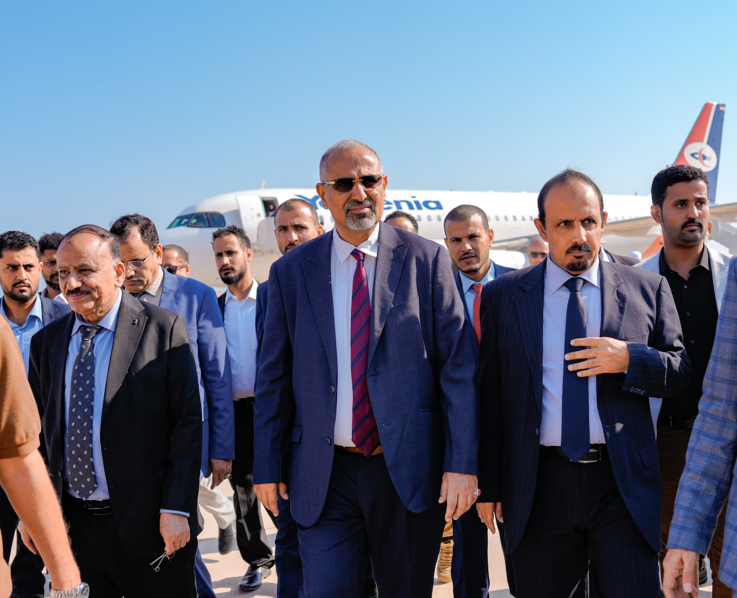 الرئيس الزُبيدي يصل المكلا في زيارة تفقدية لمحافظة حضرموت الرئيس الزُبيدي يصل المكلا في زيارة تفقدية لمحافظة حضرموت