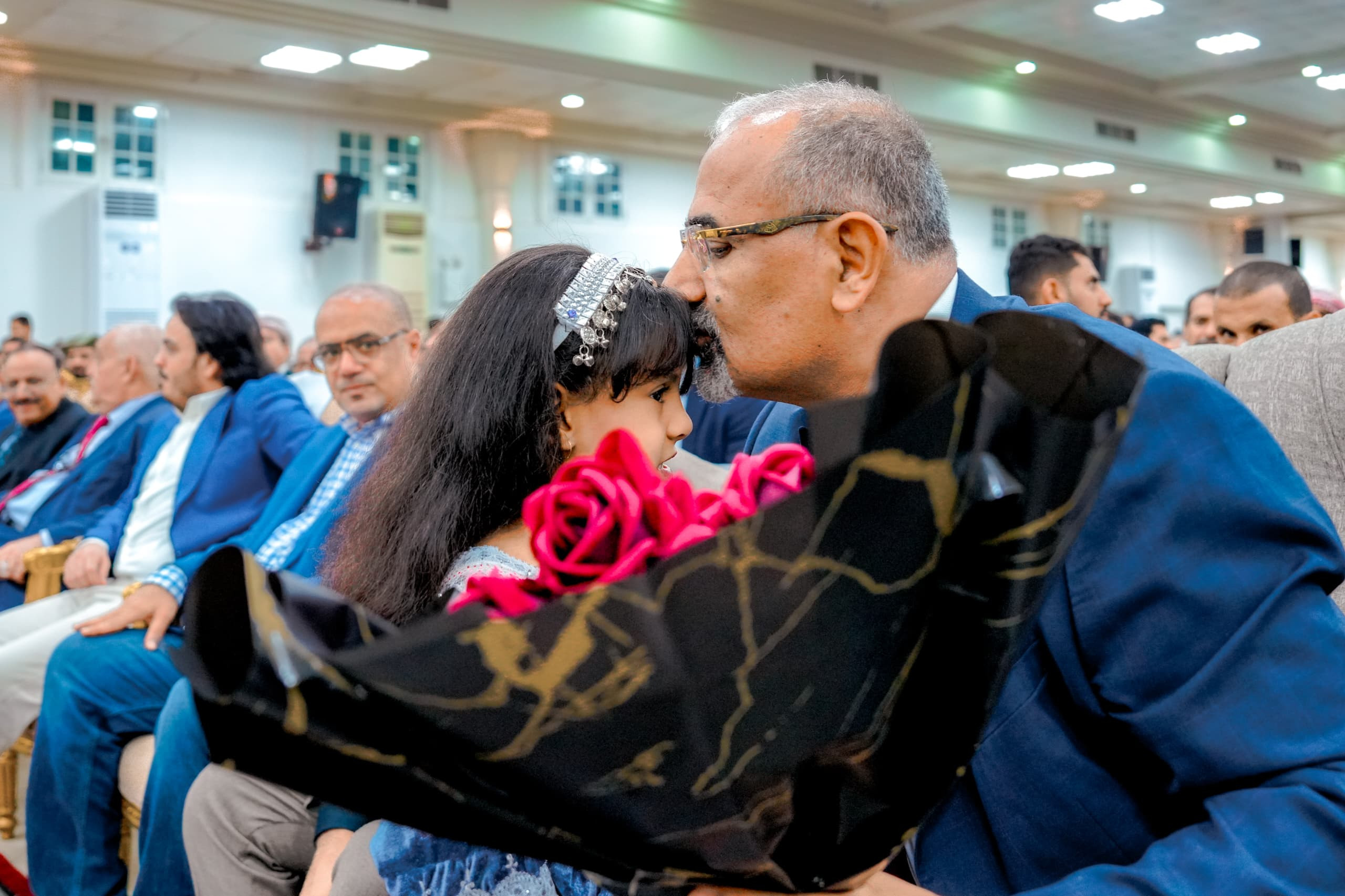 الرئيس الزُبيدي يعقد لقاءً موسعًا بمختلف شرائح وفئات المجتمع الحضرمي الرئيس الزُبيدي يعقد لقاءً موسعًا بمختلف شرائح وفئات المجتمع الحضرمي