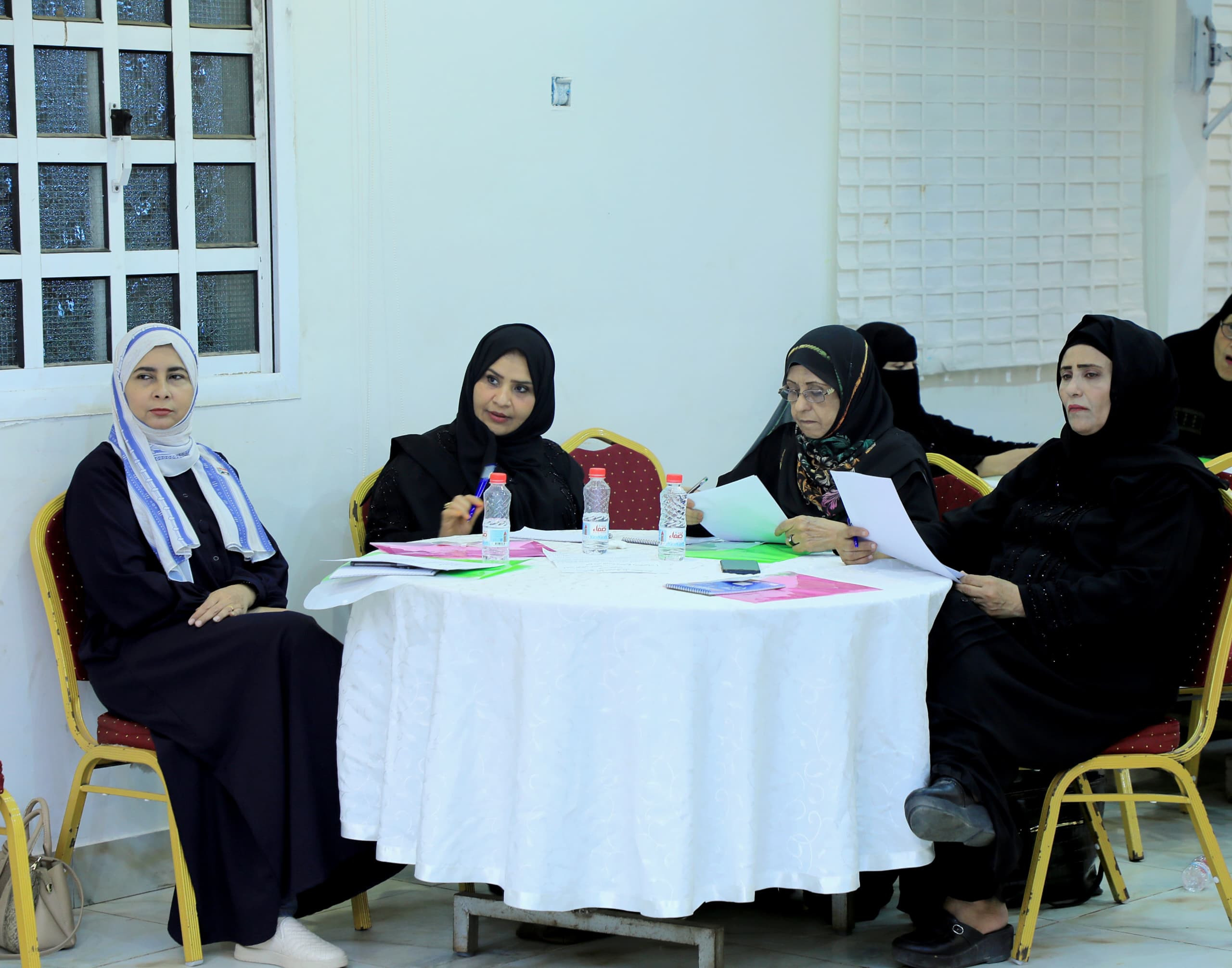 الأمانة العامة تنظم أمسية رمضانية نسوية في العاصمة عدن الأمانة العامة تنظم أمسية رمضانية نسوية في العاصمة عدن