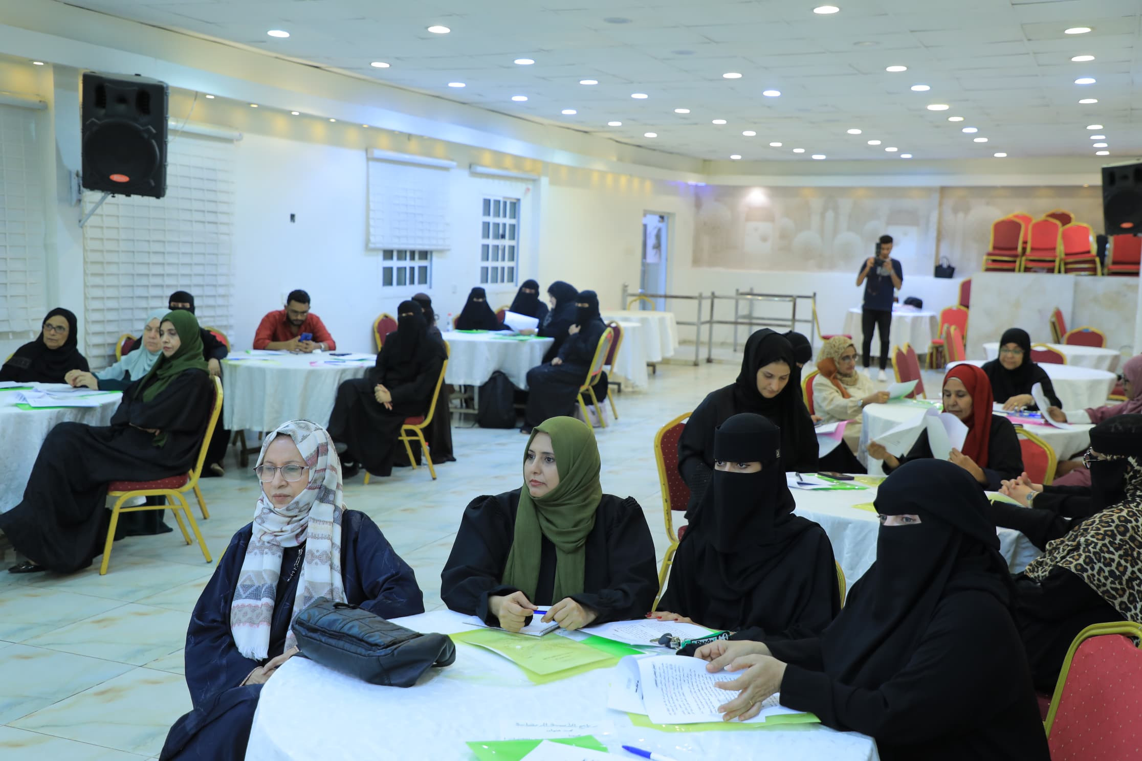 الأمانة العامة تنظم أمسية رمضانية نسوية في العاصمة عدن الأمانة العامة تنظم أمسية رمضانية نسوية في العاصمة عدن