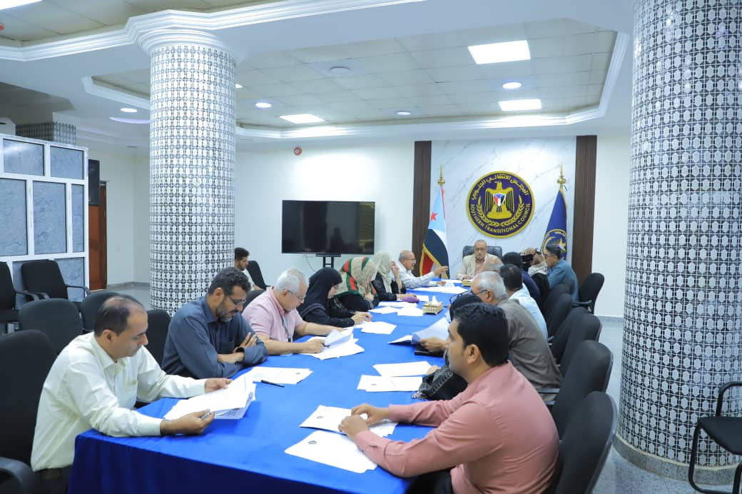 الأمانة العامة تناقش آخر مستجدات المشهد السياسية على الساحة الوطنية الجنوبية الأمانة العامة تناقش آخر مستجدات المشهد السياسية على الساحة الوطنية الجنوبية