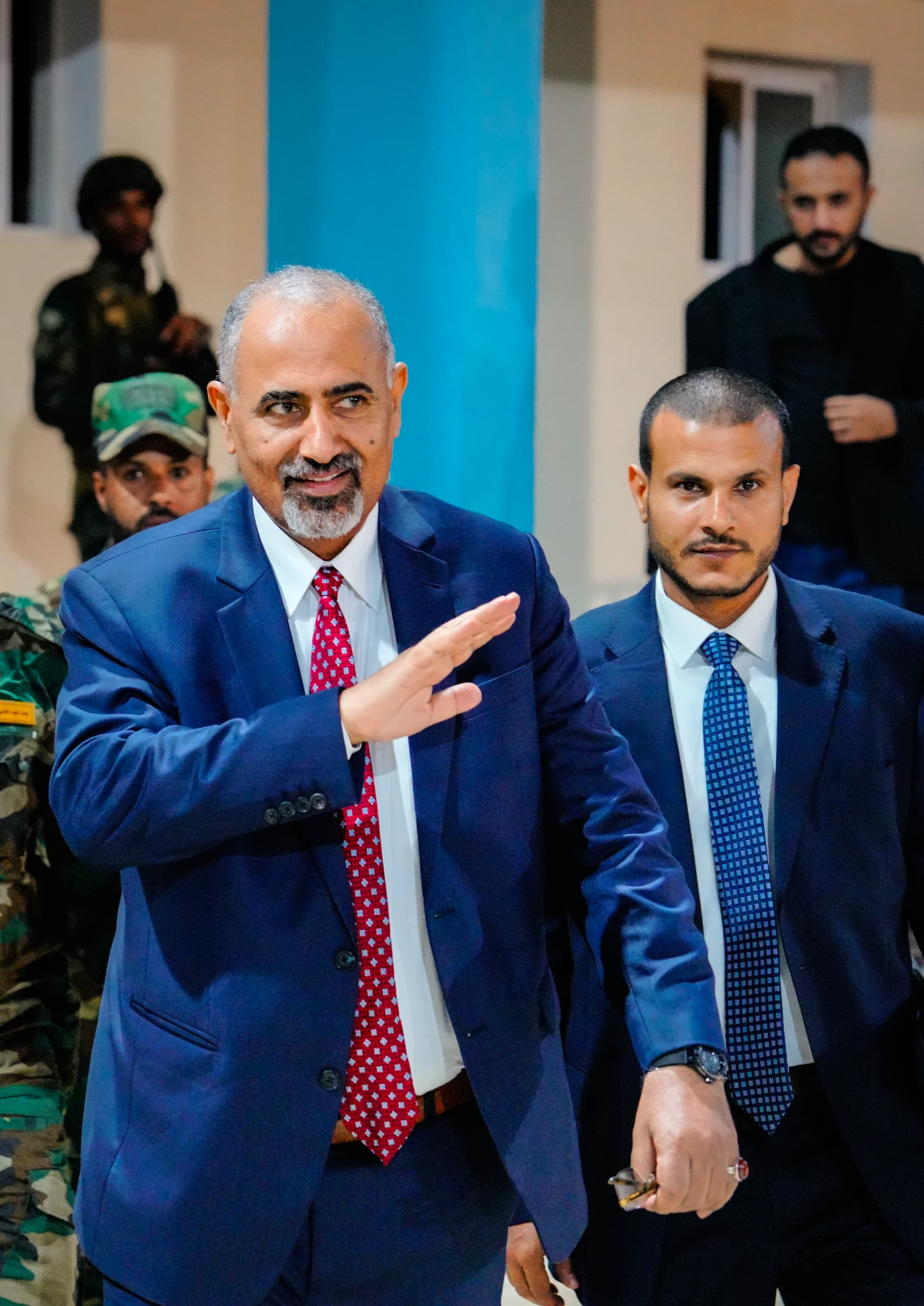 الرئيس الزُبيدي يشهد الأمسية الرمضانية الحاشدة التي أقامتها قيادة أرخبيل سقطرى احتفاءً بزيارته والوفد المرافق له للمحافظة الرئيس الزُبيدي يشهد الأمسية الرمضانية الحاشدة التي أقامتها قيادة أرخبيل سقطرى احتفاءً بزيارته والوفد المرافق له للمحافظة