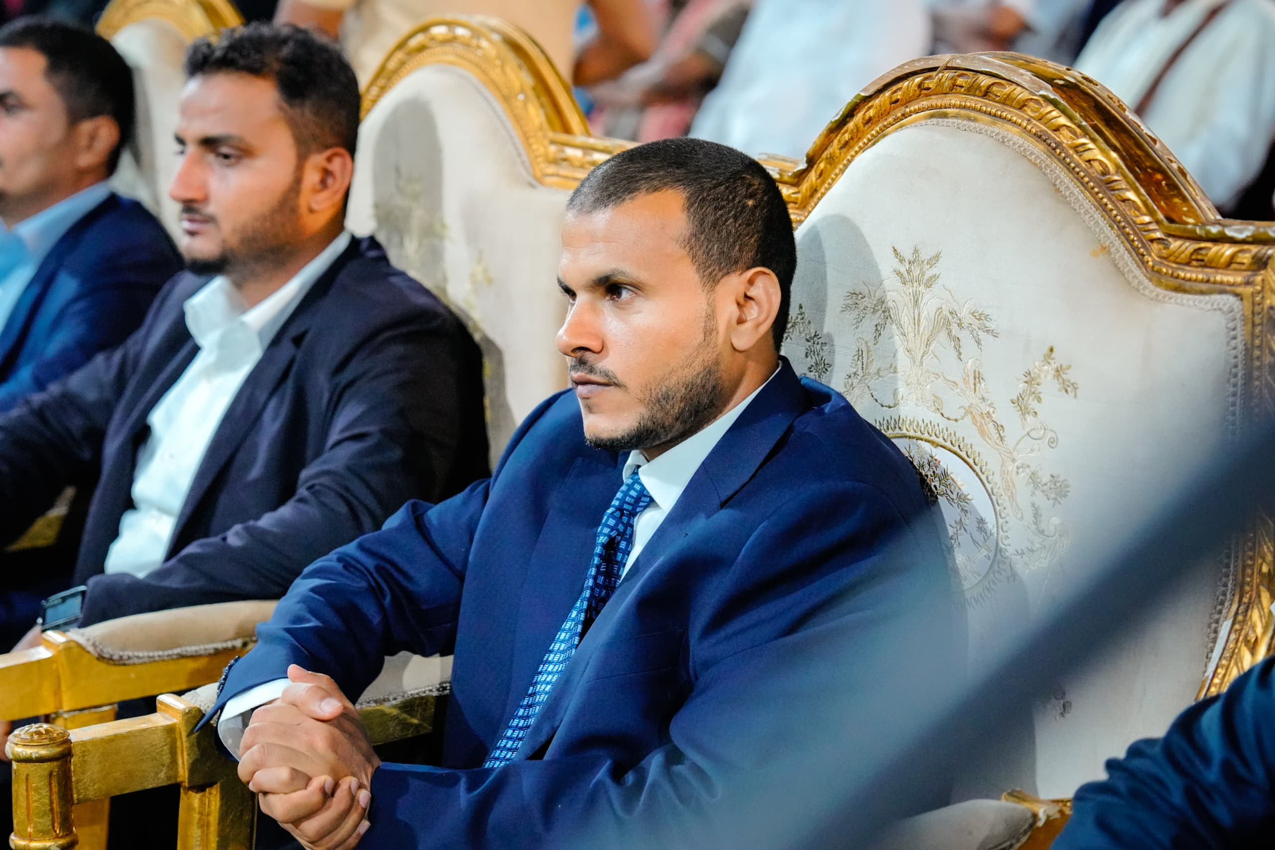 الرئيس الزُبيدي يشهد الأمسية الرمضانية الحاشدة التي أقامتها قيادة أرخبيل سقطرى احتفاءً بزيارته والوفد المرافق له للمحافظة الرئيس الزُبيدي يشهد الأمسية الرمضانية الحاشدة التي أقامتها قيادة أرخبيل سقطرى احتفاءً بزيارته والوفد المرافق له للمحافظة