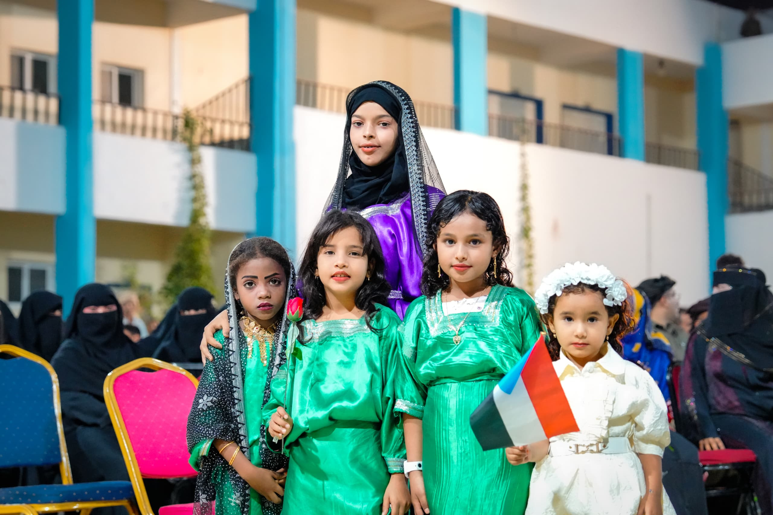 الرئيس الزُبيدي يشهد الأمسية الرمضانية الحاشدة التي أقامتها قيادة أرخبيل سقطرى احتفاءً بزيارته والوفد المرافق له للمحافظة الرئيس الزُبيدي يشهد الأمسية الرمضانية الحاشدة التي أقامتها قيادة أرخبيل سقطرى احتفاءً بزيارته والوفد المرافق له للمحافظة
