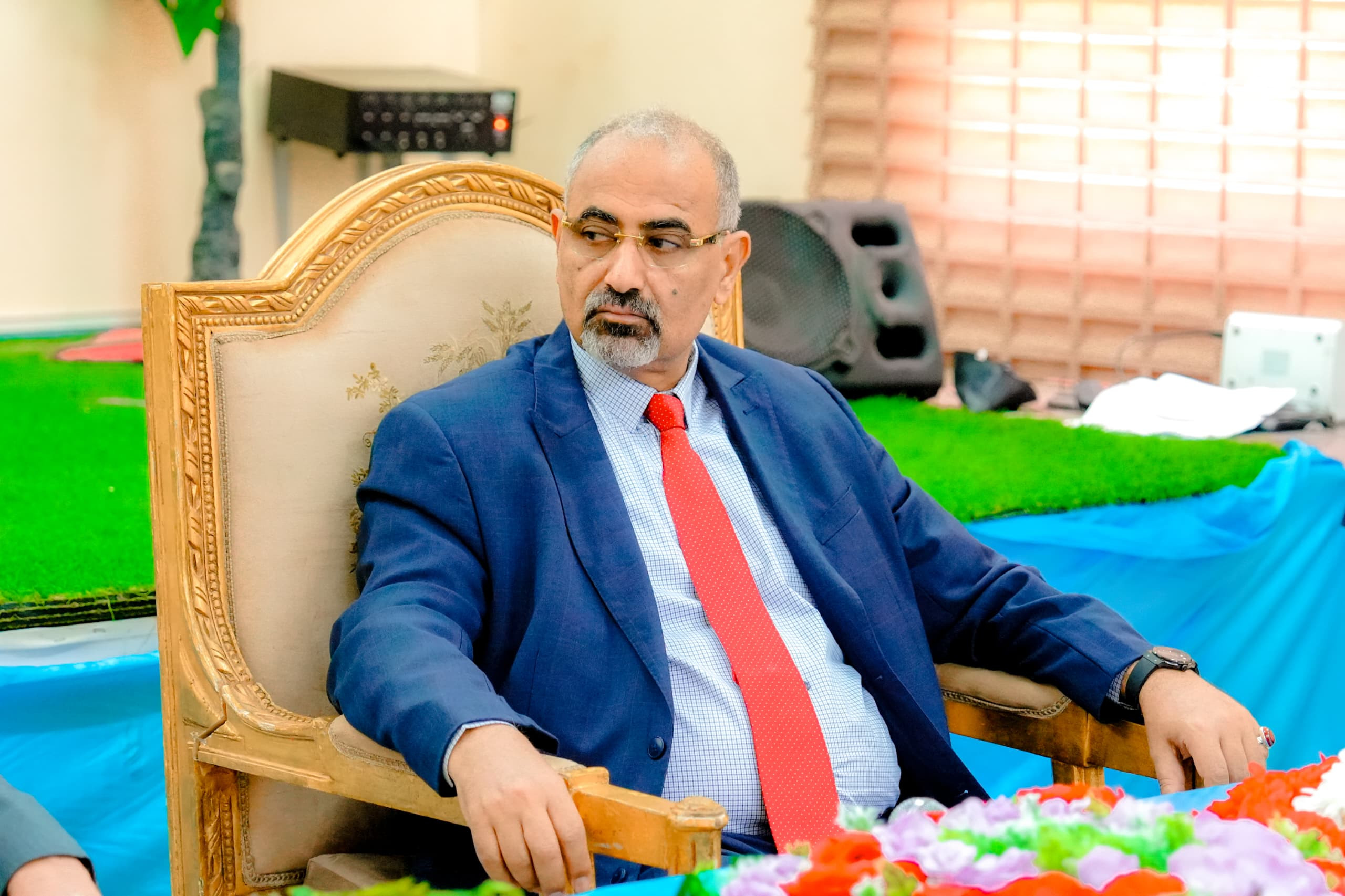 الرئيس الزُبيدي يرأس اجتماعا مشتركا للمكتب التنفيذي واللجنة الأمنية بأرخبيل سقطرى الرئيس الزُبيدي يرأس اجتماعا مشتركا للمكتب التنفيذي واللجنة الأمنية بأرخبيل سقطرى