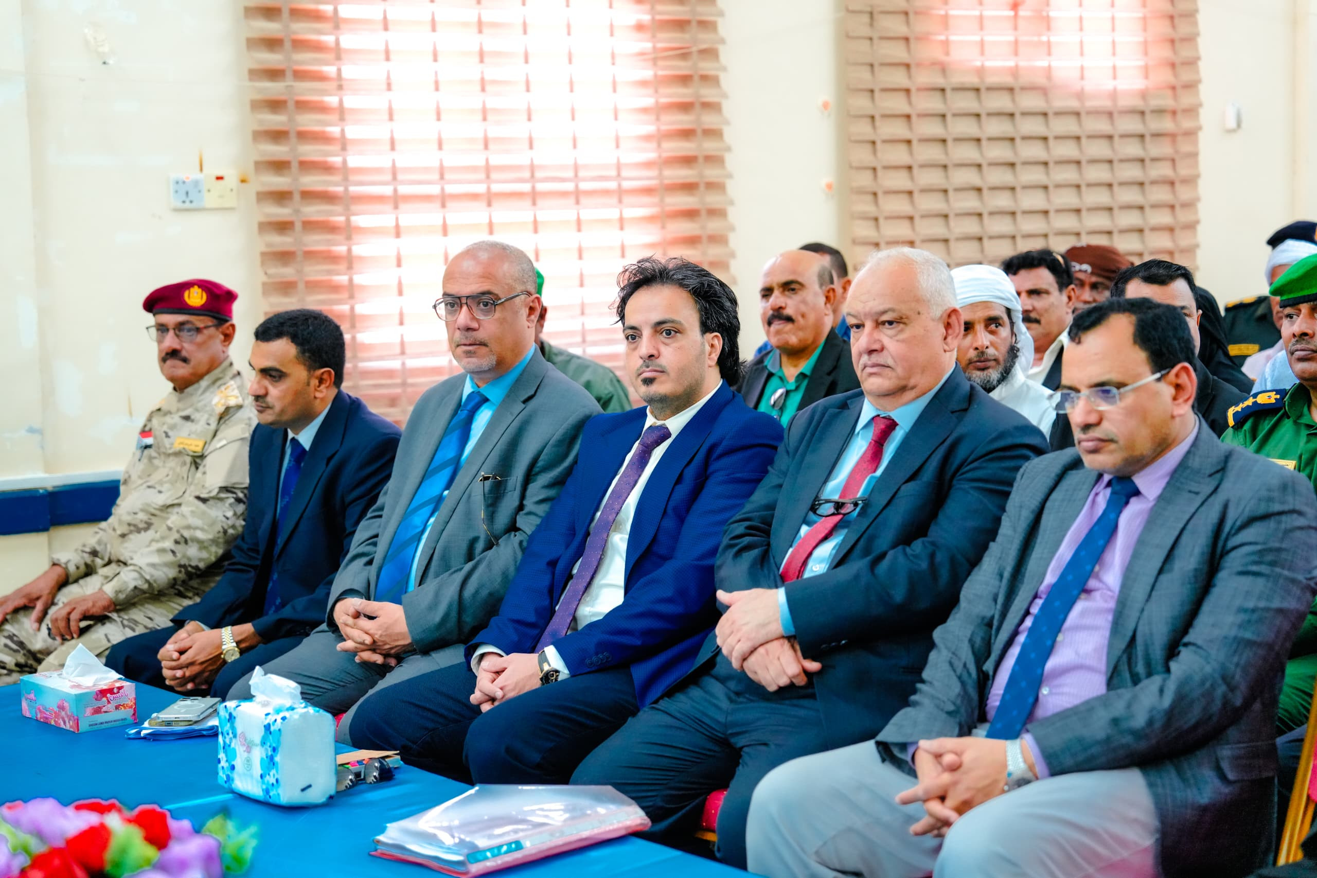 الرئيس الزُبيدي يرأس اجتماعا مشتركا للمكتب التنفيذي واللجنة الأمنية بأرخبيل سقطرى الرئيس الزُبيدي يرأس اجتماعا مشتركا للمكتب التنفيذي واللجنة الأمنية بأرخبيل سقطرى