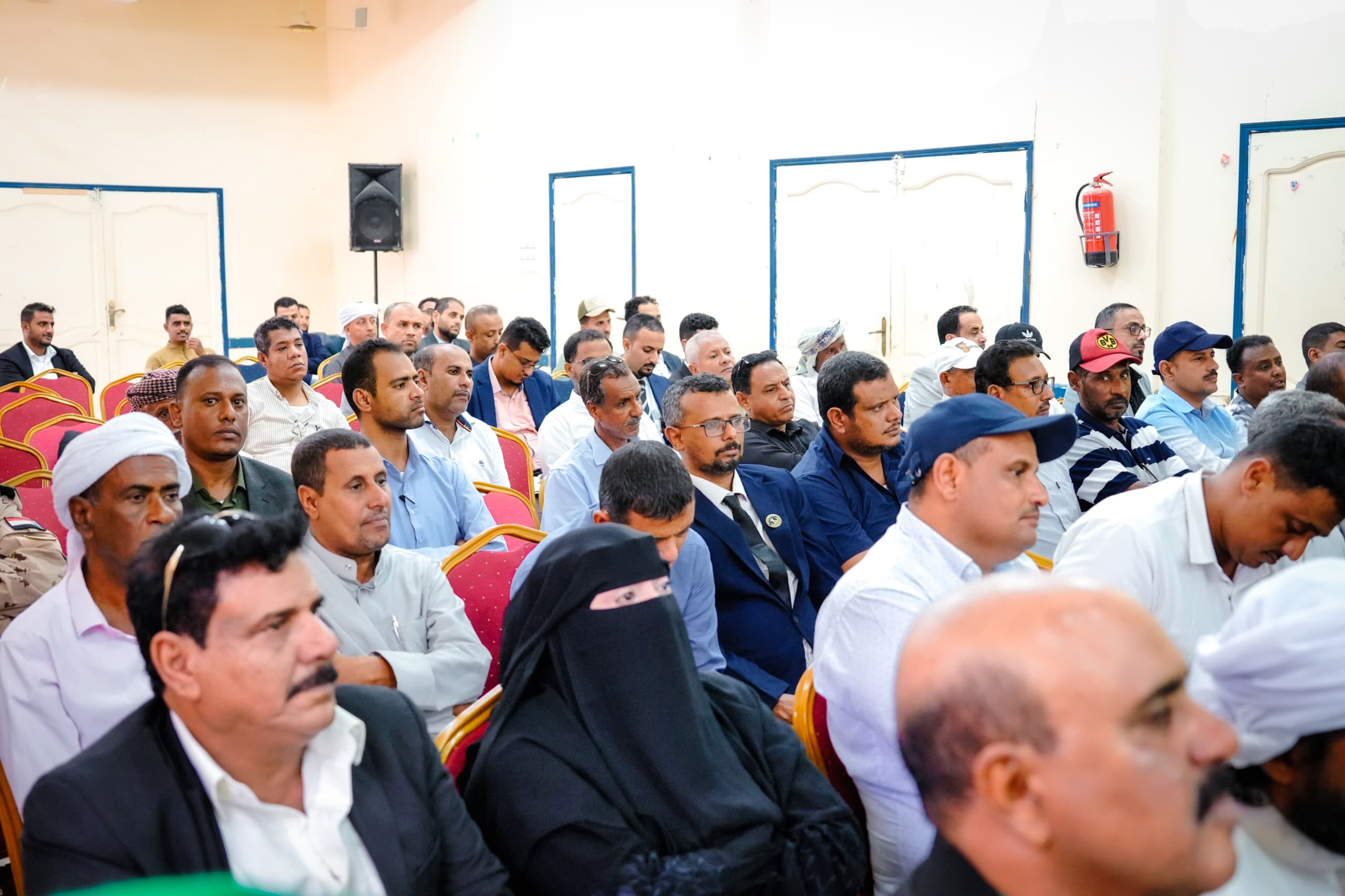 الرئيس الزُبيدي يرأس اجتماعا مشتركا للمكتب التنفيذي واللجنة الأمنية بأرخبيل سقطرى الرئيس الزُبيدي يرأس اجتماعا مشتركا للمكتب التنفيذي واللجنة الأمنية بأرخبيل سقطرى