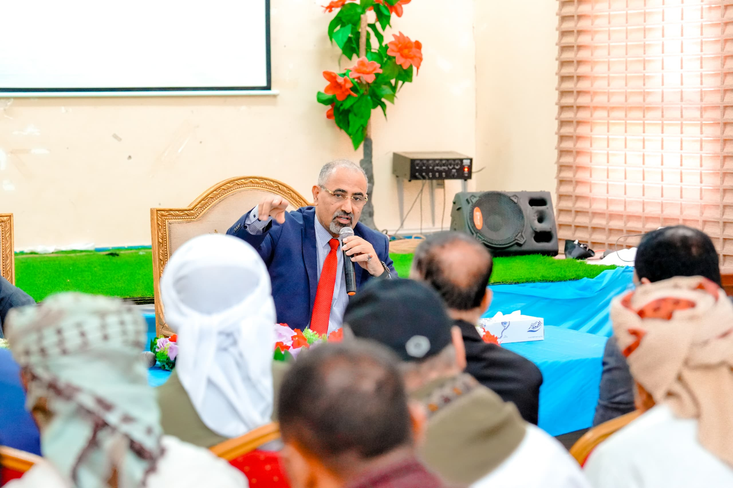 الرئيس الزُبيدي يرأس اجتماعا مشتركا للمكتب التنفيذي واللجنة الأمنية بأرخبيل سقطرى الرئيس الزُبيدي يرأس اجتماعا مشتركا للمكتب التنفيذي واللجنة الأمنية بأرخبيل سقطرى