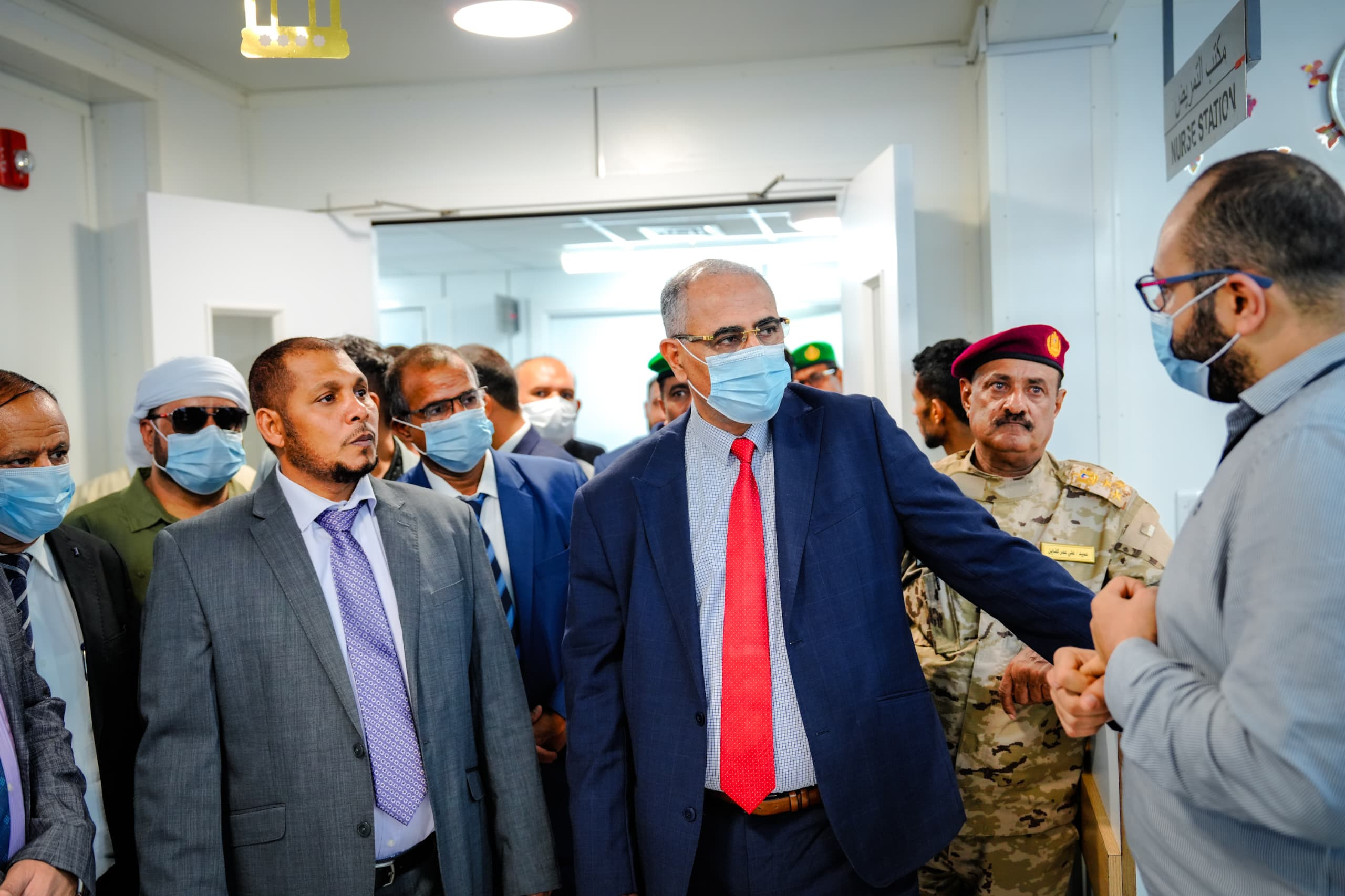 الرئيس الزُبيدي يزور مستشفى الشيخ خليفة بن زايد بسقطرى ويطلع على خدماته الطبية الرئيس الزُبيدي يزور مستشفى الشيخ خليفة بن زايد بسقطرى ويطلع على خدماته الطبية