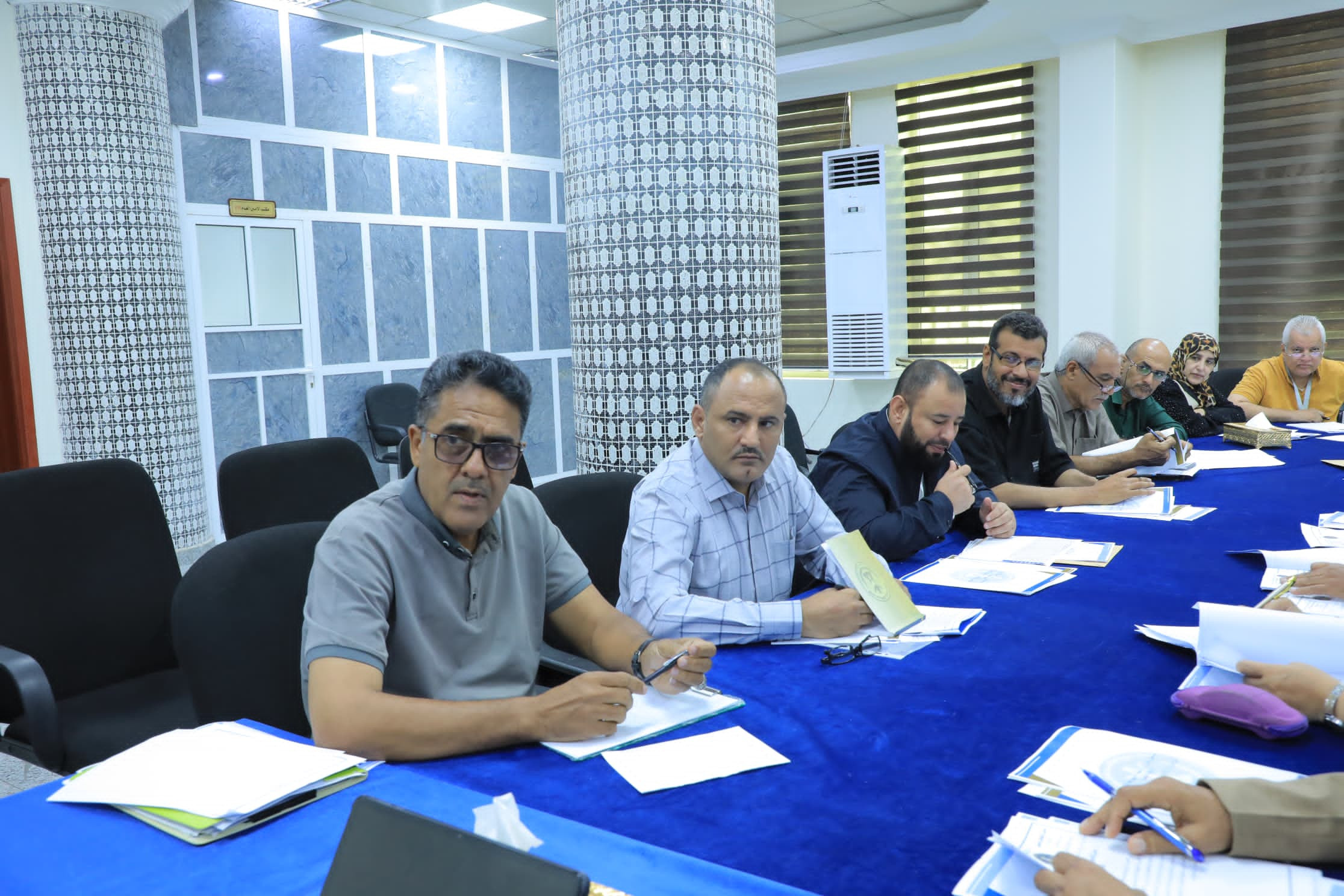الأمانة العامة تناقش تقرير تقييم مستوى تنفيذ دوائرها للمهام والاختصاصات خلال الفصل الأول الأمانة العامة تناقش تقرير تقييم مستوى تنفيذ دوائرها للمهام والاختصاصات خلال الفصل الأول