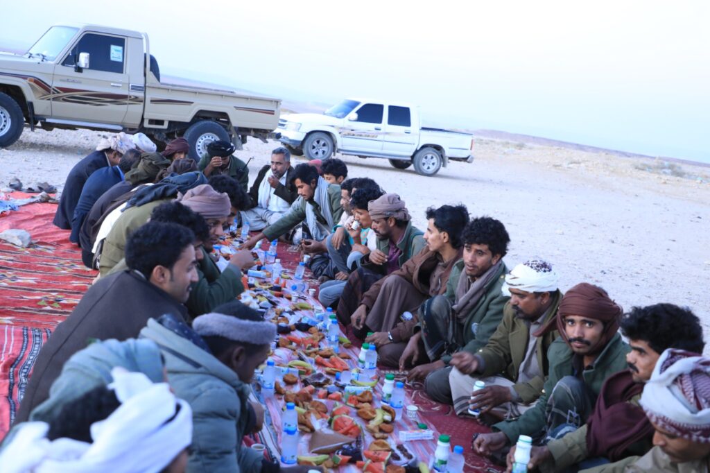 قيادات اللجنة الأمنية والعسكرية لحلف قبائل حضرموت تنفذ زيارات ميدانية للمرابطين في مواقع الحلف قيادات اللجنة الأمنية والعسكرية لحلف قبائل حضرموت تنفذ زيارات ميدانية للمرابطين في مواقع الحلف