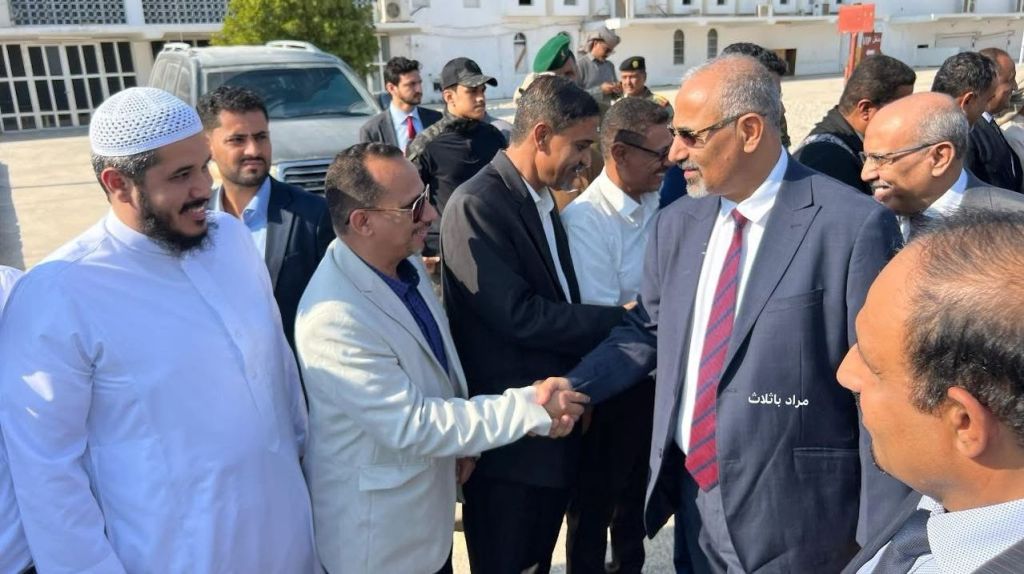 نائب رئيس مجلس القيادة "الزبيدي" يصل المكلا في زيارة تفقدية لحضرموت "صور" نائب رئيس مجلس القيادة "الزبيدي" يصل المكلا في زيارة تفقدية لحضرموت "صور"