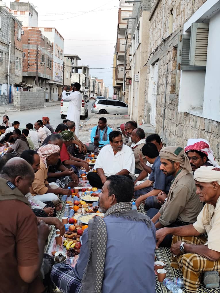 قيادة حي العوسجة وحدة السلام بروكب تقيم مائدة الإفطار الرمضاني السنوي "صور" قيادة حي العوسجة وحدة السلام بروكب تقيم مائدة الإفطار الرمضاني السنوي "صور"