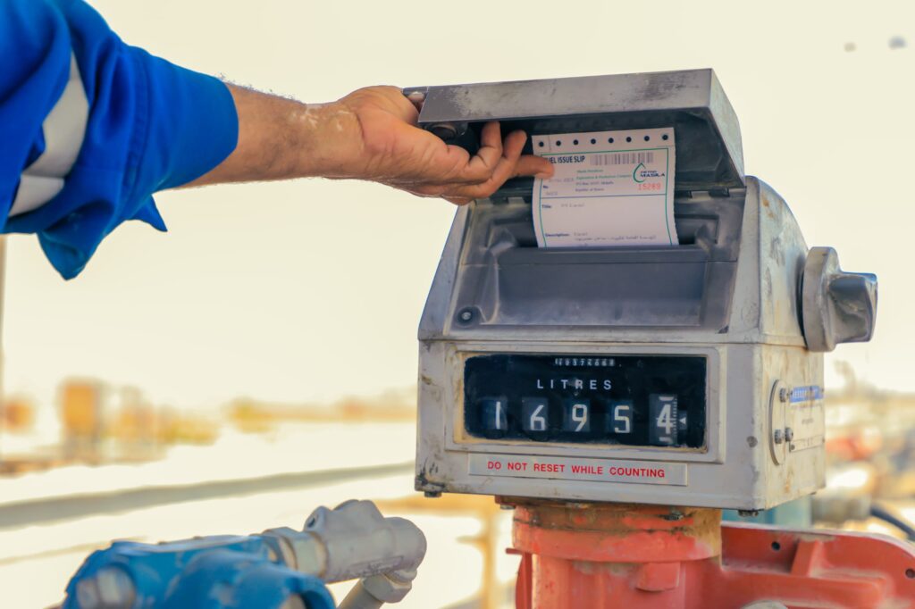 شركة بترومسيلة تبدأ ضخ أول شحنة من وقود المازوت لمحطات توليد الكهرباء بساحل حضرموت شركة بترومسيلة تبدأ ضخ أول شحنة من وقود المازوت لمحطات توليد الكهرباء بساحل حضرموت