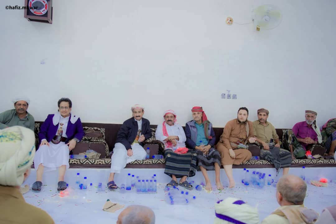 تشييع مهيب للوكيل المساعد لوزارة العدل فيصل العولقي في شبوة تشييع مهيب للوكيل المساعد لوزارة العدل فيصل العولقي في شبوة