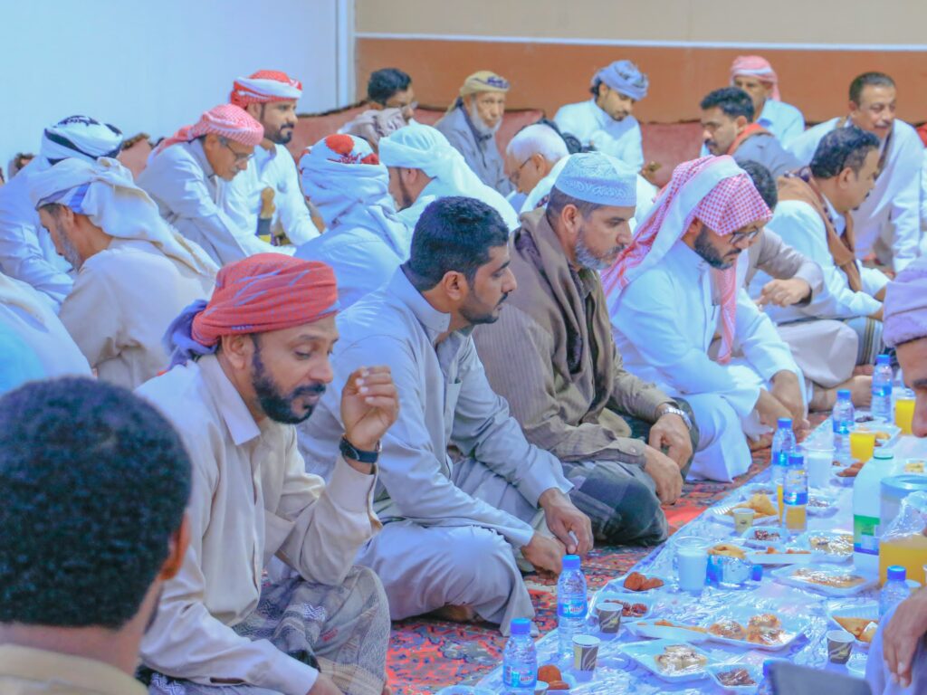 قبيلة آل الشيخ علي هرهرة تحتفي بإفطارها السنوي السابع "شاهد الصور" قبيلة آل الشيخ علي هرهرة تحتفي بإفطارها السنوي السابع "شاهد الصور"