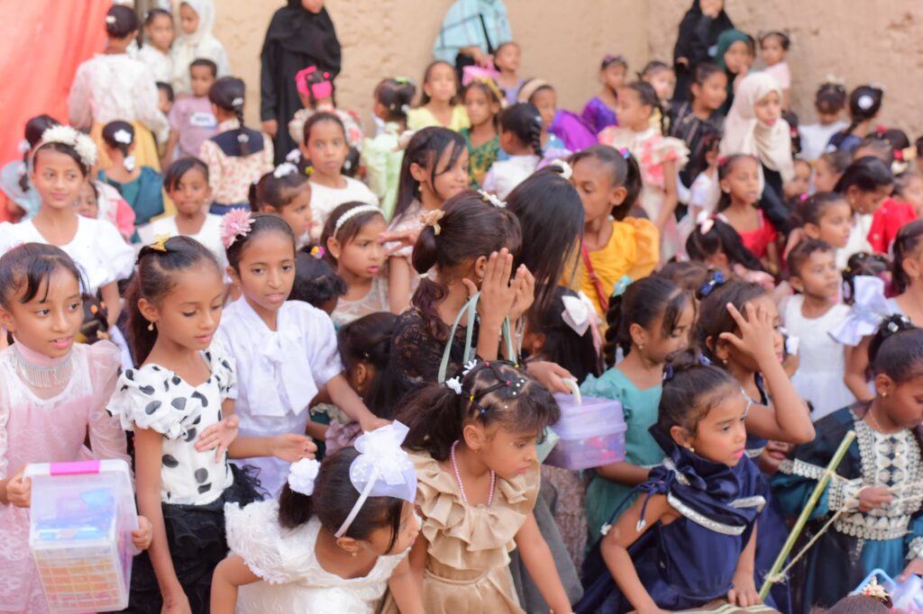 للعام الرابع في 1446هـ .. لجنة ساحة الجامع تحيي فعالية ختم جامع بور الأثري و تقدم مائدة الإفطار الجماعي للعام الرابع في 1446هـ .. لجنة ساحة الجامع تحيي فعالية ختم جامع بور الأثري و تقدم مائدة الإفطار الجماعي