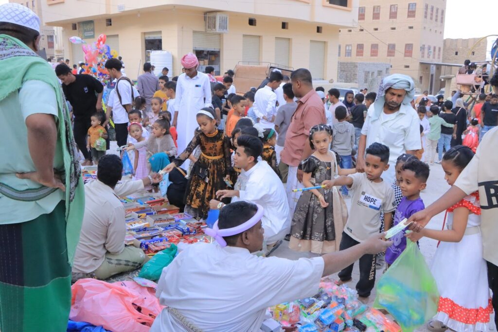 اول جامع بسيئون وبا صفار وزاوية العلامة محمد بن هادي السقاف يختتمن ختايم مساجد مدينة سيئون اول جامع بسيئون وبا صفار وزاوية العلامة محمد بن هادي السقاف يختتمن ختايم مساجد مدينة سيئون