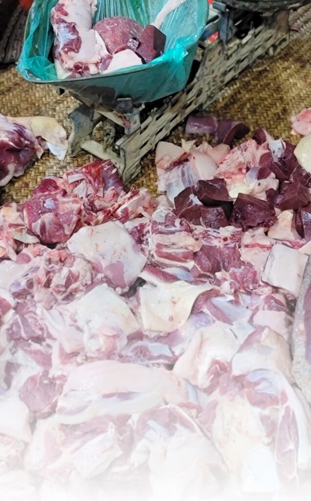 تكاتف وعطاء .. حملة "خصار العيد" تنجح في إيصال الخير لـ 120 أسرة بالعقاد تكاتف وعطاء .. حملة "خصار العيد" تنجح في إيصال الخير لـ 120 أسرة بالعقاد