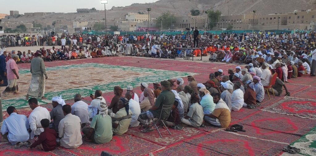 الاحتفاء بزواج 182 عريسا وعروسة في مهرجان الحياة الـ12 بدمون الاحتفاء بزواج 182 عريسا وعروسة في مهرجان الحياة الـ12 بدمون