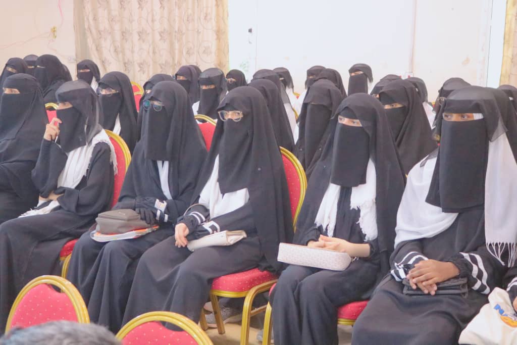 مدير عام سيئون يشهد اختتام فعاليات المسابقات العامة والمنهجية للعام الدراسي 2024/2025 بمديرية سيئون. مدير عام سيئون يشهد اختتام فعاليات المسابقات العامة والمنهجية للعام الدراسي 2024/2025 بمديرية سيئون.