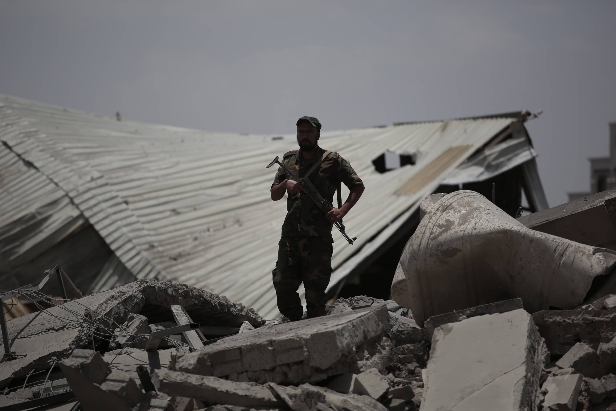 الضربات الأميركية ضد الحوثيين تمتد لتشمل 5 محافظات يمنية - الضربات الأميركية ضد الحوثيين تمتد لتشمل 5 محافظات يمنية -