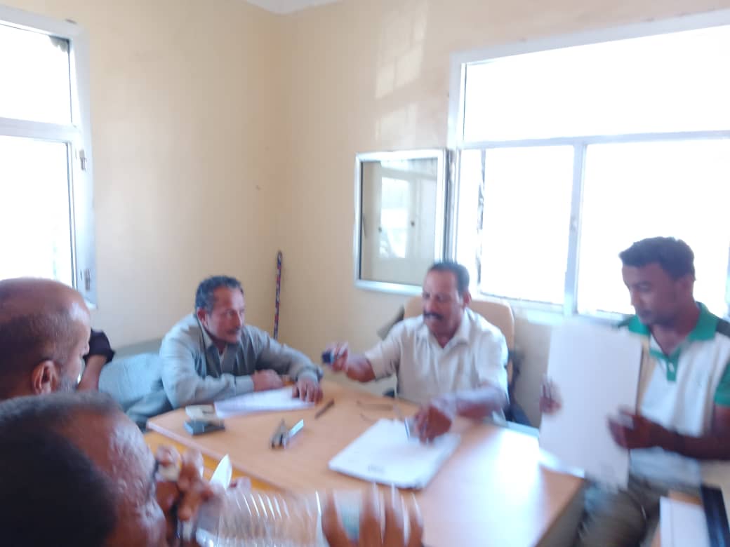 رئيس محكمة حبيل جبر يعقد اجتماعاً تنظيمياً لتوزيع المهام وتعزيز الانضباط الوظيفي رئيس محكمة حبيل جبر يعقد اجتماعاً تنظيمياً لتوزيع المهام وتعزيز الانضباط الوظيفي