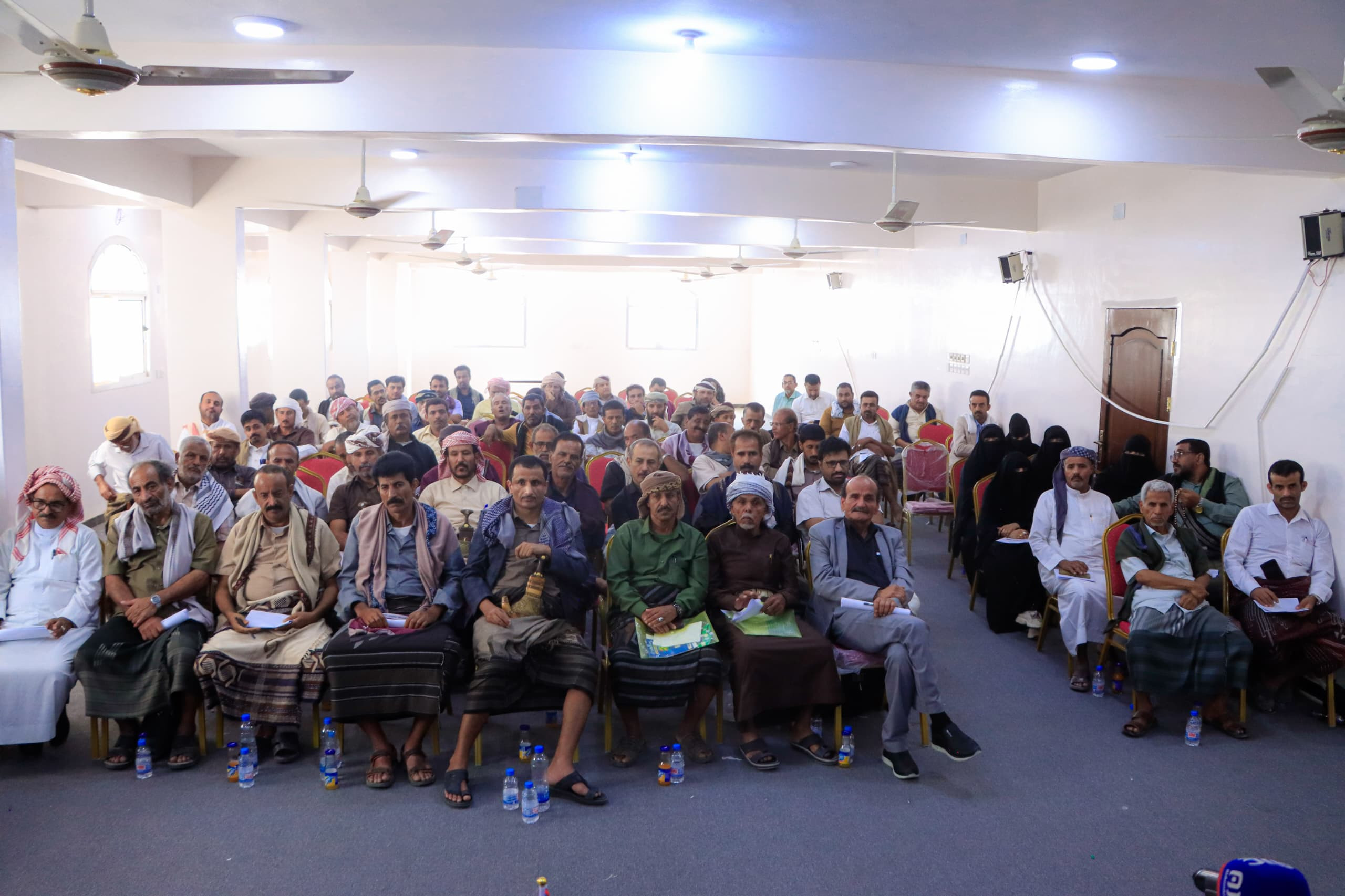 القيادة المحلية لانتقالي شبوة تعقد اجتماعها الموسع للفصل الأول من العام الجاري القيادة المحلية لانتقالي شبوة تعقد اجتماعها الموسع للفصل الأول من العام الجاري