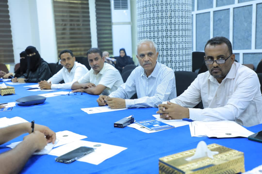 الأمانة العامة تنظم ورشة عمل لتعزيز العمل التنظيمي والمؤسسي لمنتسبي الإدارات التنظيمية في الهيئات المحلية للمجلس الأمانة العامة تنظم ورشة عمل لتعزيز العمل التنظيمي والمؤسسي لمنتسبي الإدارات التنظيمية في الهيئات المحلية للمجلس