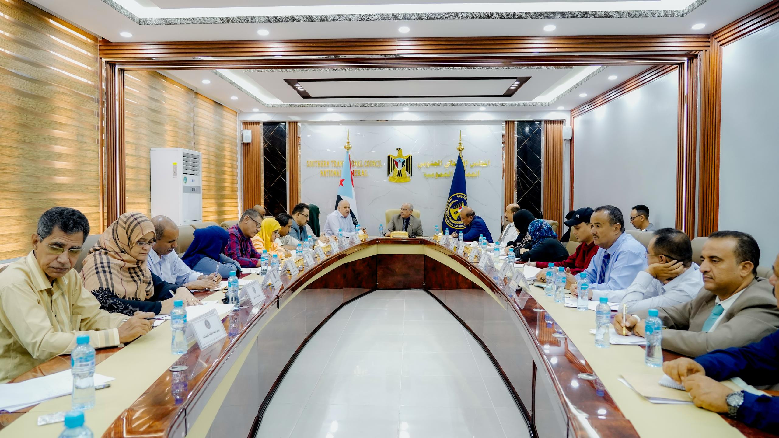 الهيئة الإدارية للجمعية الوطنية تقف أمام تدهور خدمة الكهرباء وتفاقم الأوضاع الاقتصادية في الجنوب الهيئة الإدارية للجمعية الوطنية تقف أمام تدهور خدمة الكهرباء وتفاقم الأوضاع الاقتصادية في الجنوب