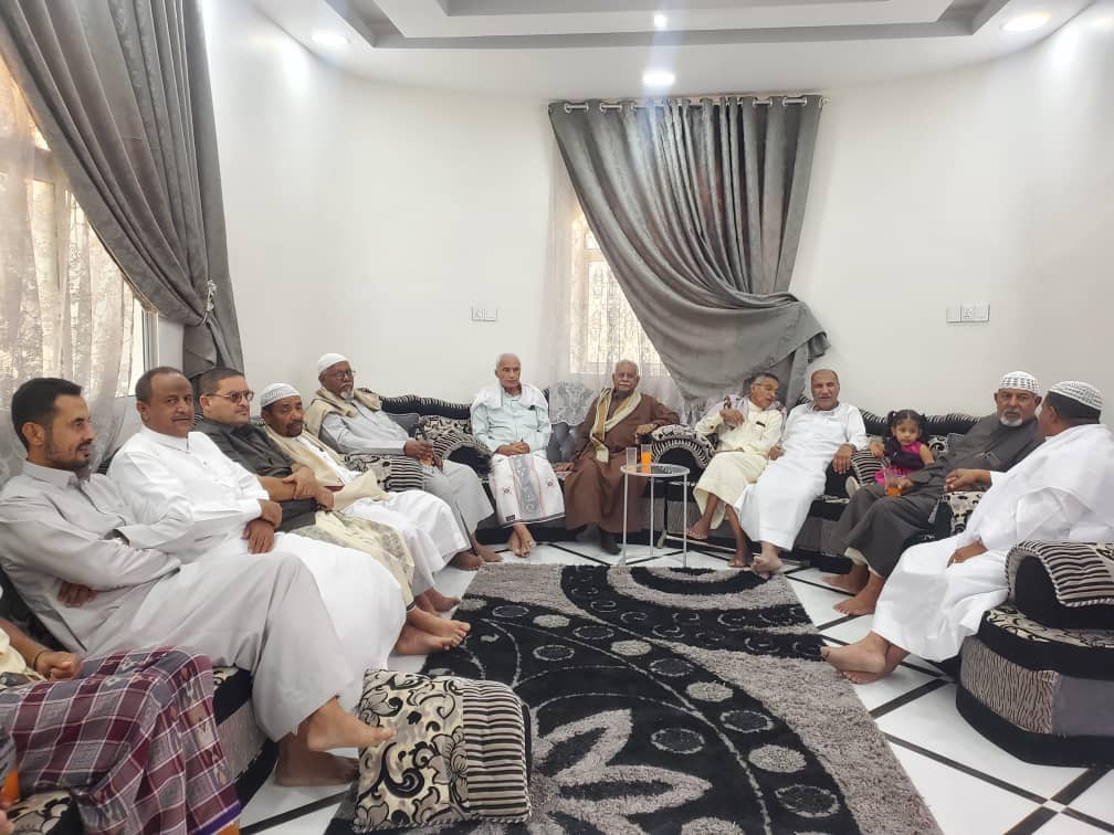 اختتام العوادات في ديار السلاطين آل عبدالله آل كثير بحضرموت اختتام العوادات في ديار السلاطين آل عبدالله آل كثير بحضرموت