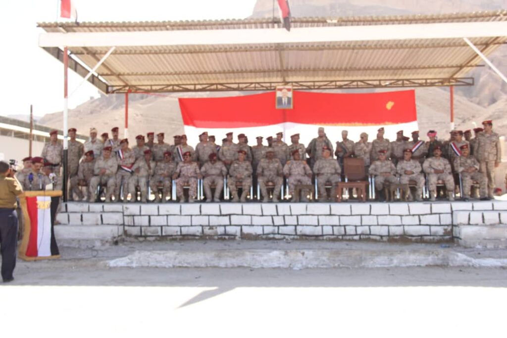 قائد المنطقة العسكرية الأولى يستقبل مساعد وزير الدفاع في حفل المعايدة.. ويؤكد: "جهود المقاتلين مصدر فخر لليمن" قائد المنطقة العسكرية الأولى يستقبل مساعد وزير الدفاع في حفل المعايدة.. ويؤكد: "جهود المقاتلين مصدر فخر لليمن"