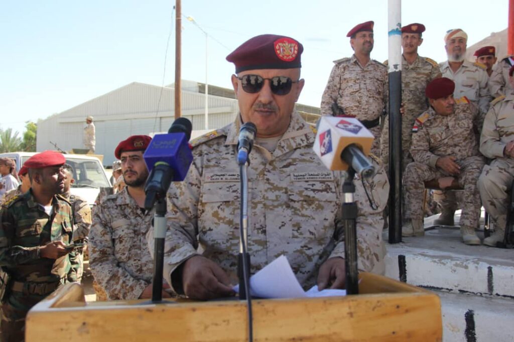 قائد المنطقة العسكرية الأولى يستقبل مساعد وزير الدفاع في حفل المعايدة.. ويؤكد: "جهود المقاتلين مصدر فخر لليمن" قائد المنطقة العسكرية الأولى يستقبل مساعد وزير الدفاع في حفل المعايدة.. ويؤكد: "جهود المقاتلين مصدر فخر لليمن"