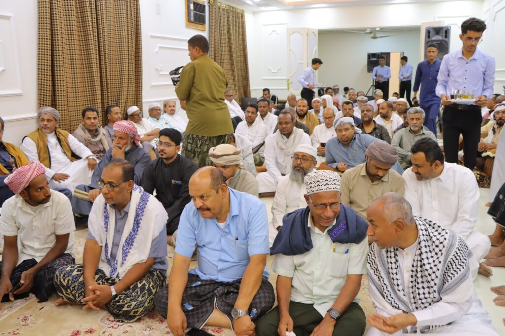 في اللقاء العيدي الذي دعا له وكيل محافظة حضرموت المساعد لشئون مديريات الوادي والصحراء رئيس اللجنة التحضيرية للمجلس الموحد للمحافظات الشرقية الأستاذ / عبدالهادي التميمي : قيادات المكونات الحزبية والمجتمعية والشخصيات الاجتماعية بحضرموت الوادي يؤكدون على أهمية توحيد الصف في اللقاء العيدي الذي دعا له وكيل محافظة حضرموت المساعد لشئون مديريات الوادي والصحراء رئيس اللجنة التحضيرية للمجلس الموحد للمحافظات الشرقية الأستاذ / عبدالهادي التميمي : قيادات المكونات الحزبية والمجتمعية والشخصيات الاجتماعية بحضرموت الوادي يؤكدون على أهمية توحيد الصف