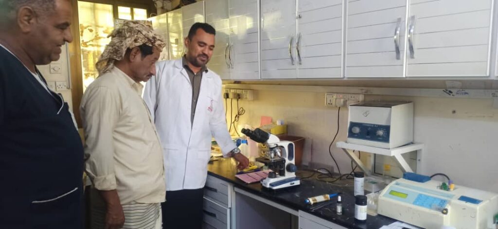 العامري يطلع على سير الخدمات أثناء ايام العيد بمستشفى تريم العامري يطلع على سير الخدمات أثناء ايام العيد بمستشفى تريم